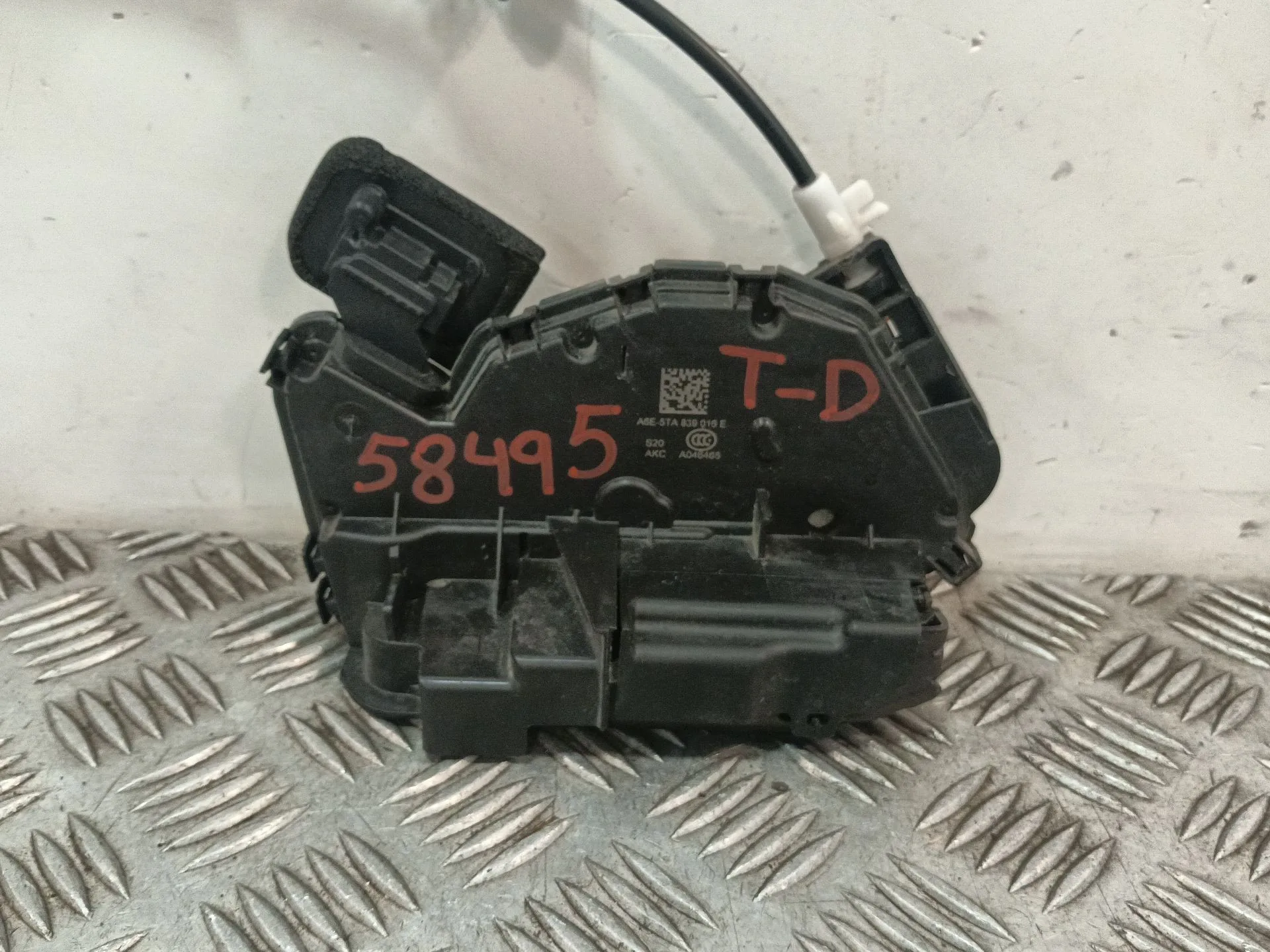 Cerradura Puerta Trasera Derecha para Skoda Octavia Iii Combi (5E5, 5E6)
