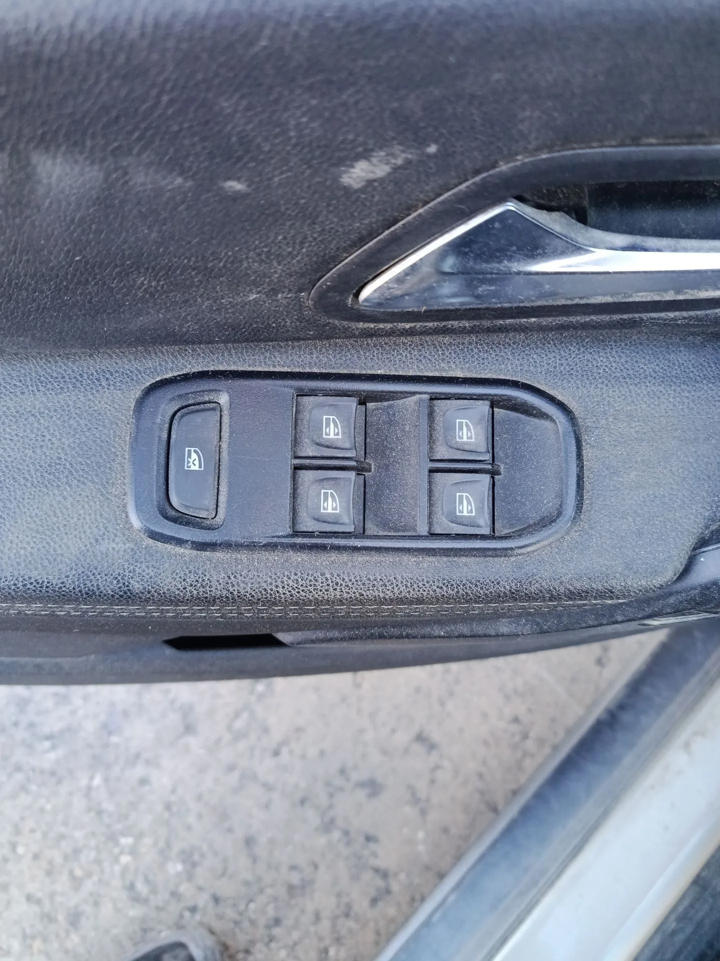 Mando Elevalunas Delantero Izquierdo para Dacia Duster Ii