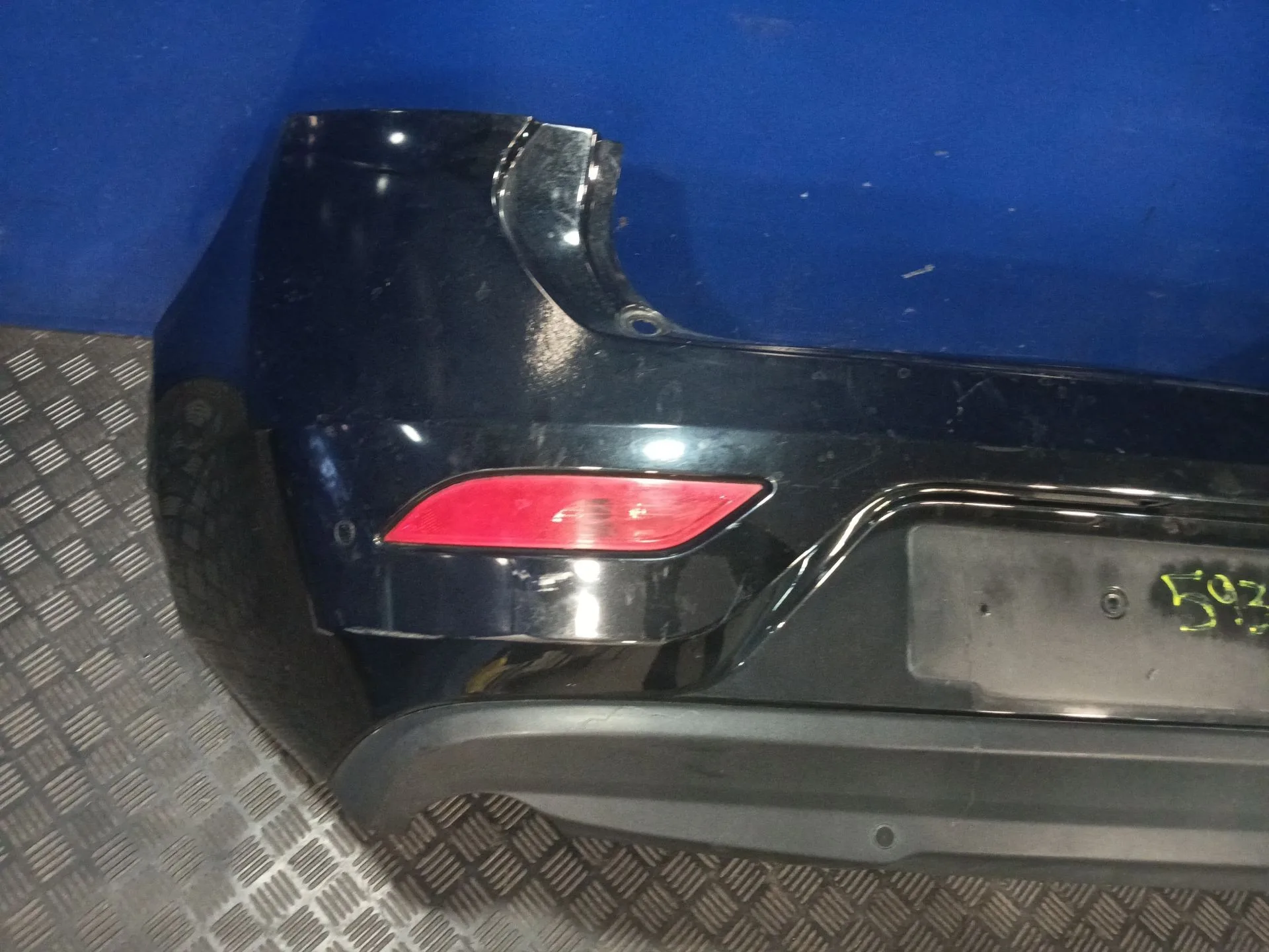 Paragolpes Trasero para Volvo V40 Hatchback (525)