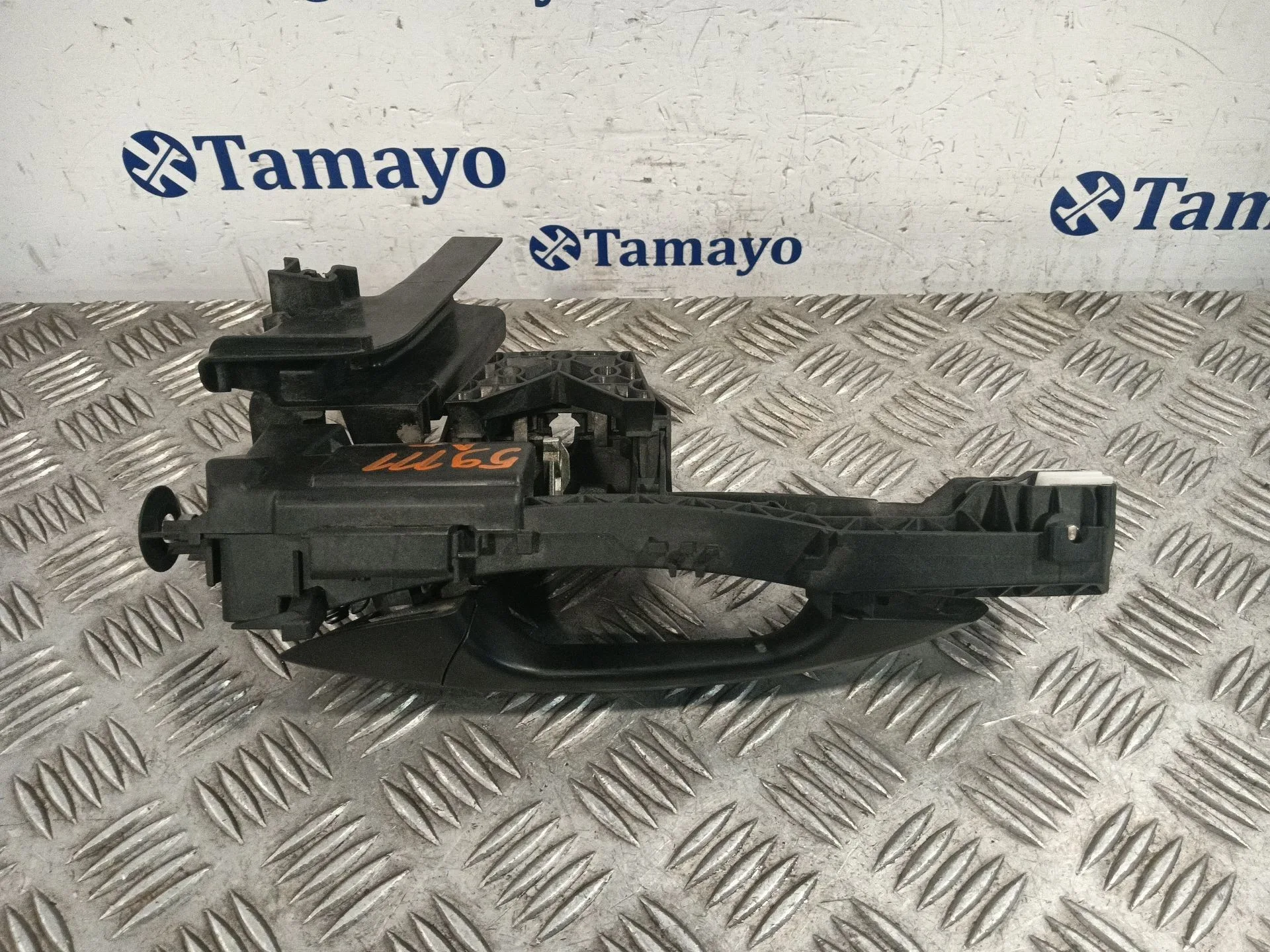 Maneta Exterior Delantera Derecha para Mercedes-Benz Clase A (W176)