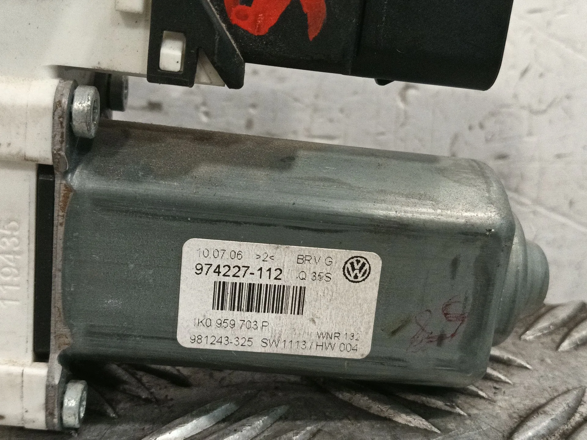 Motor Elevalunas Trasero Izquierdo para Volkswagen Passat Berlina (3C2)