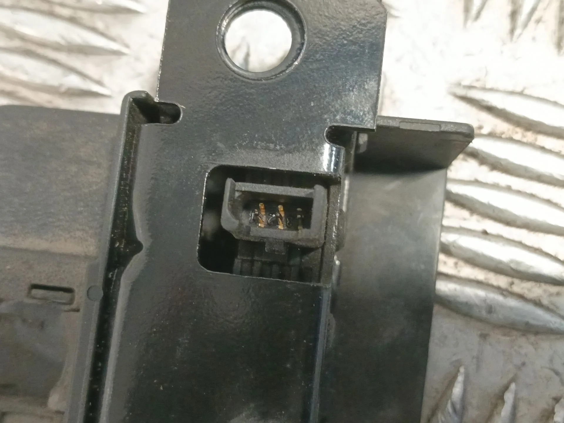 Cerradura Maletero / Porton para Volkswagen Caddy Iii Furgoneta/Monovolumen (2Ka, 2Kh, 2Ca, 2Ch)