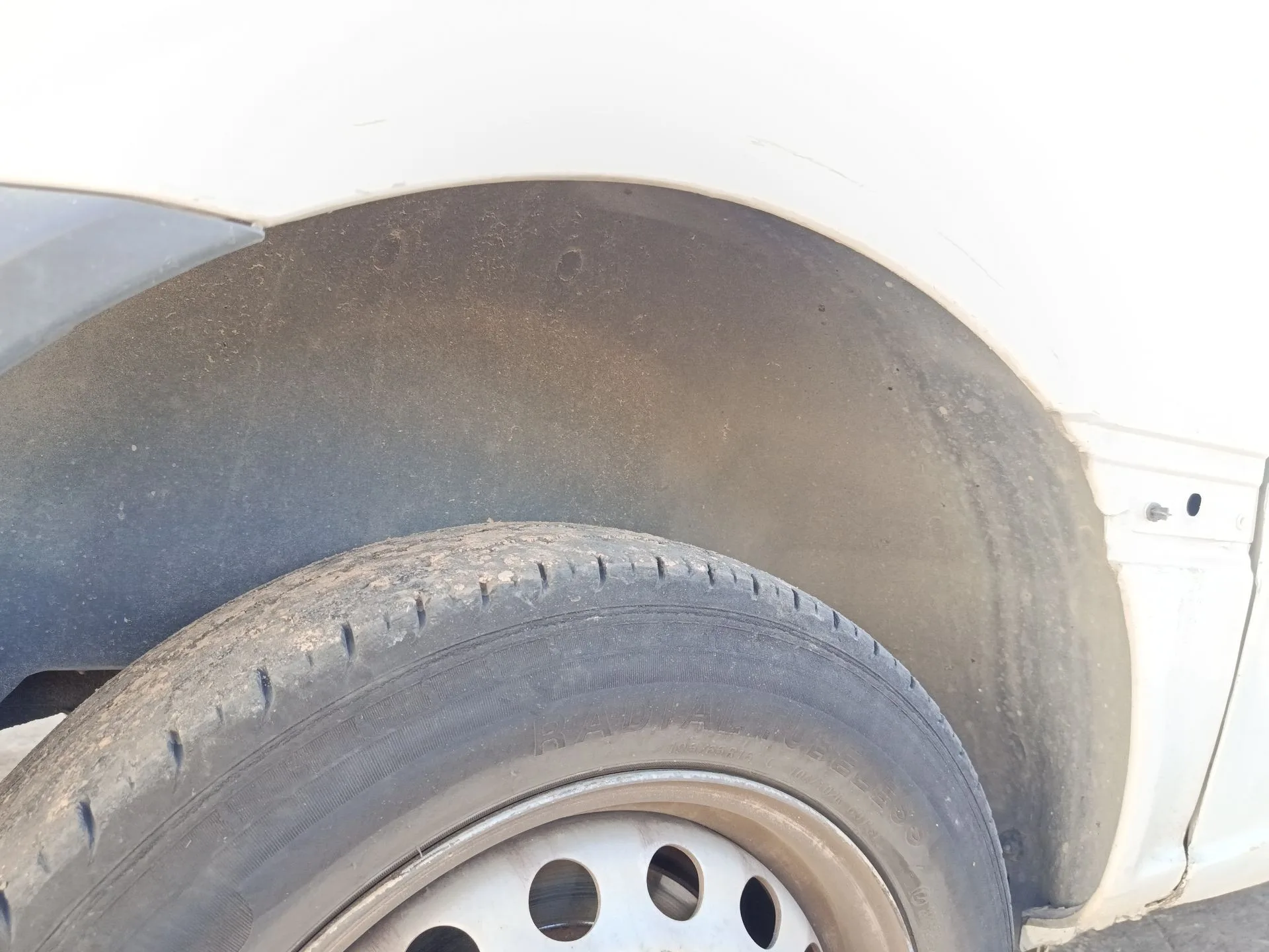 Plastico Paso Rueda Trasero Izquierdo para Mercedes-Benz Vito / Mixto Furgoneta (W639)