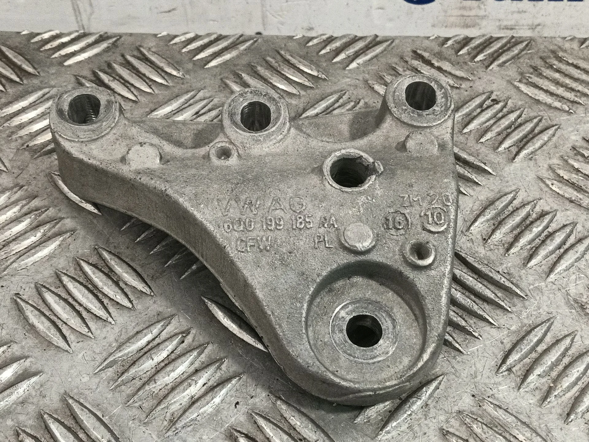 Soporte Motor para Seat Ibiza (6J5)