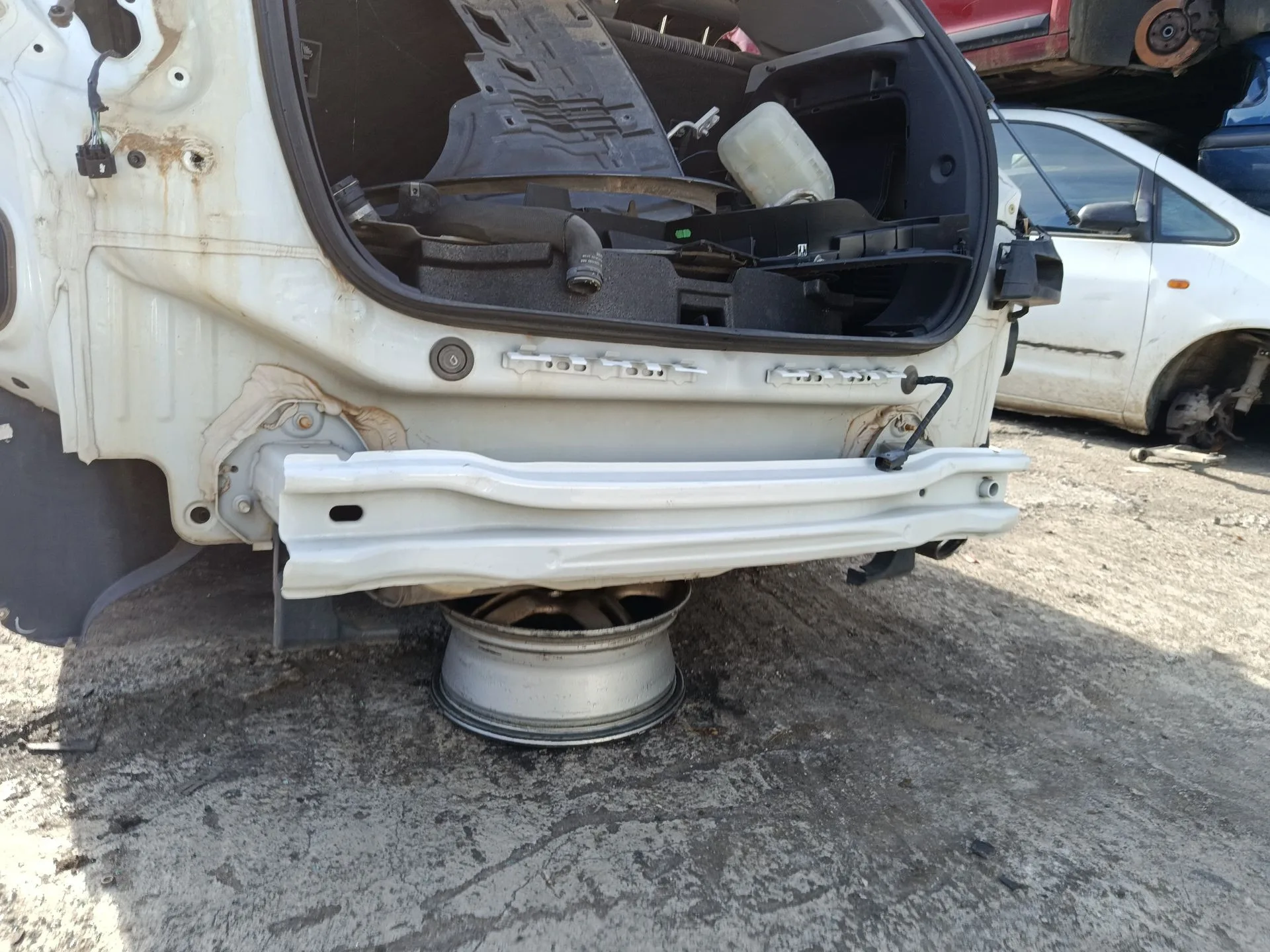 Vigueta Trasera para Opel Mokka
