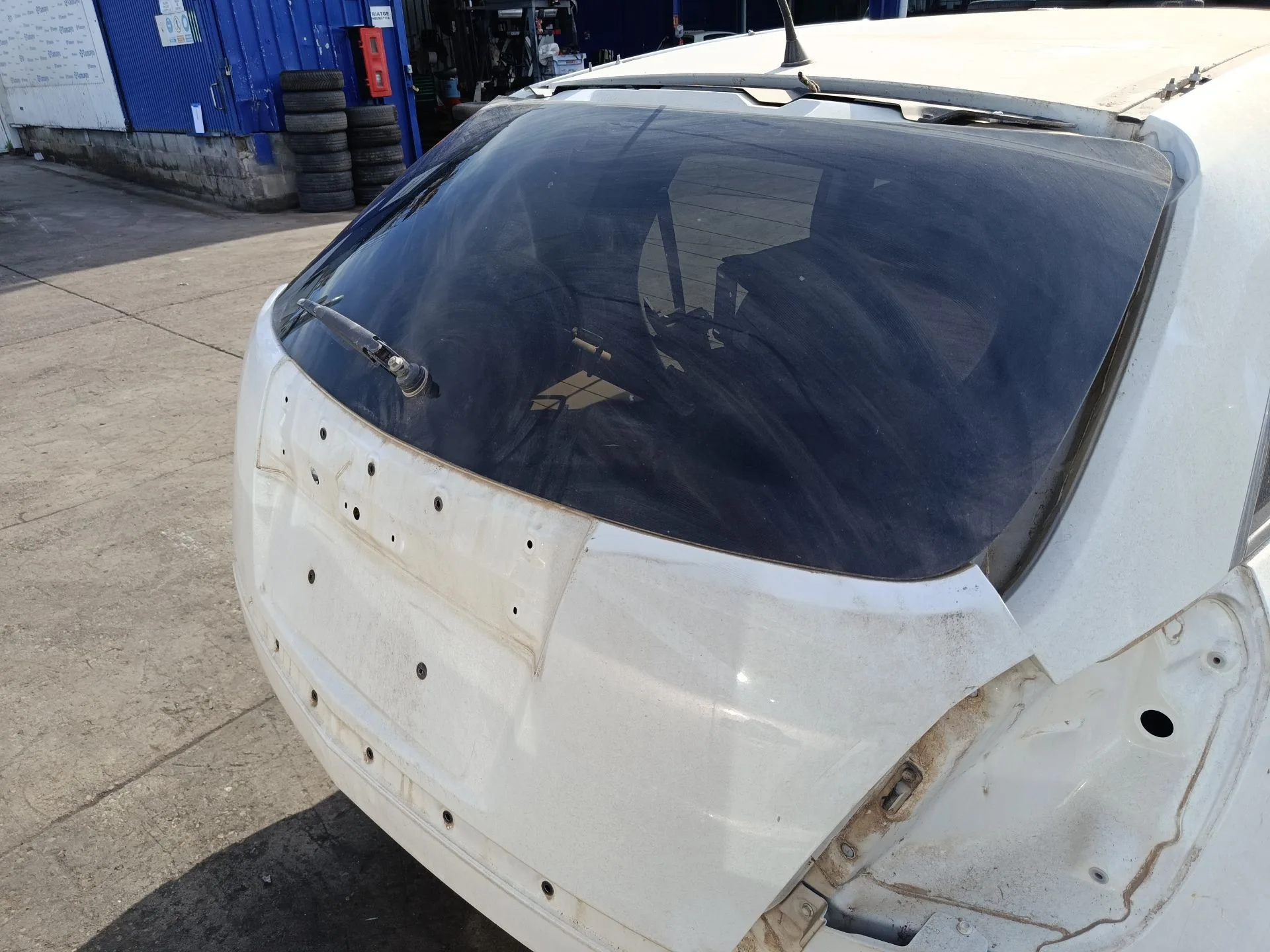 Porton Trasero para Opel Antara