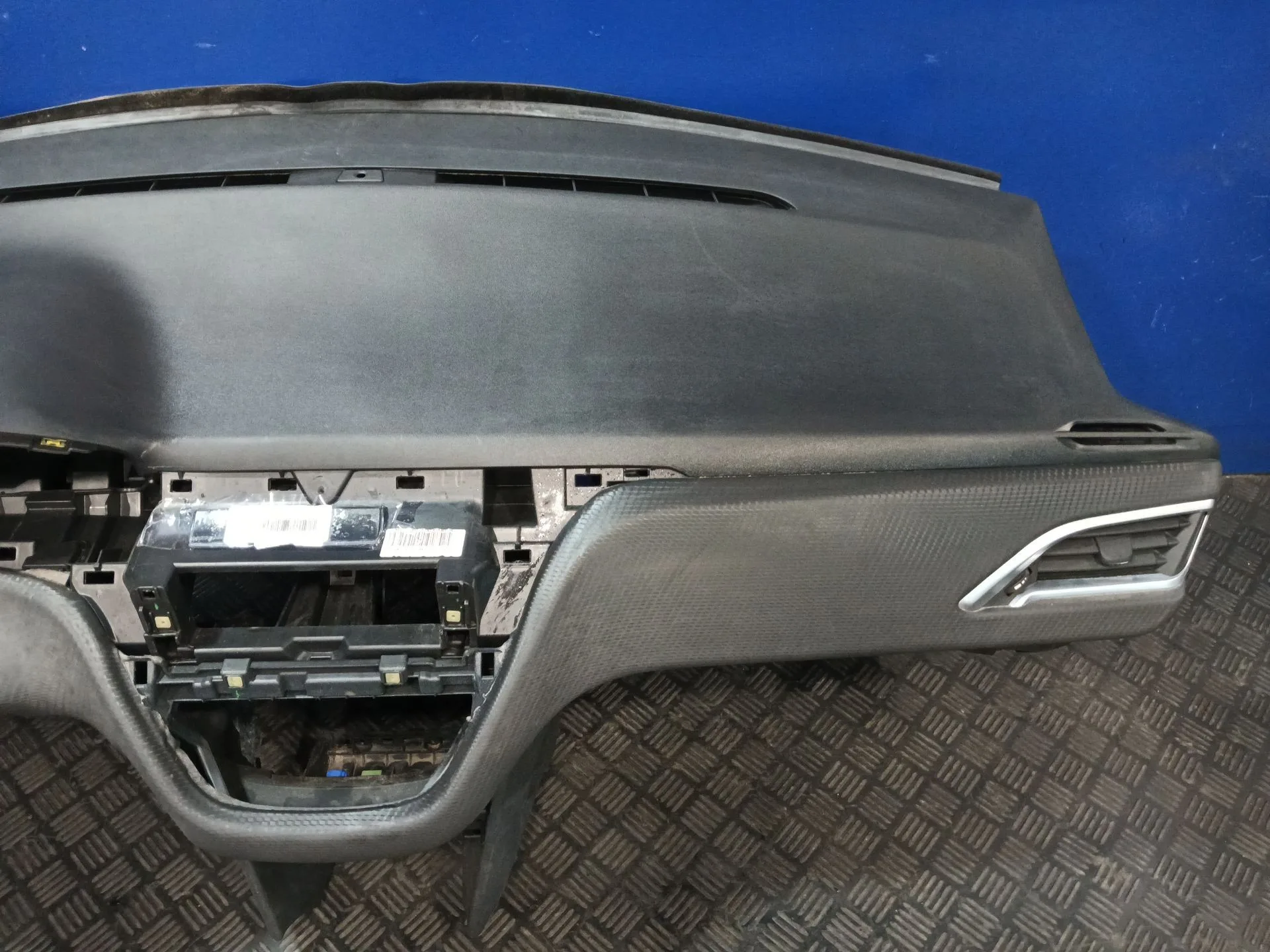 Salpicadero para Peugeot 2008 (--.2013->)
