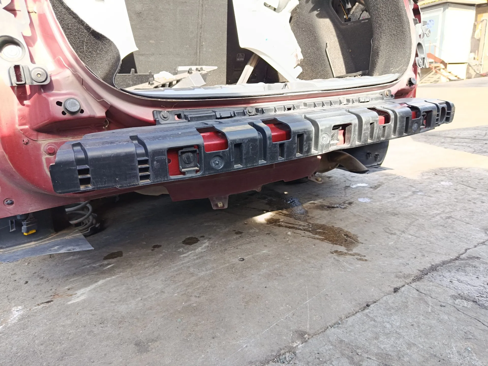 Vigueta Trasera para Peugeot 2008 (--.2013->)