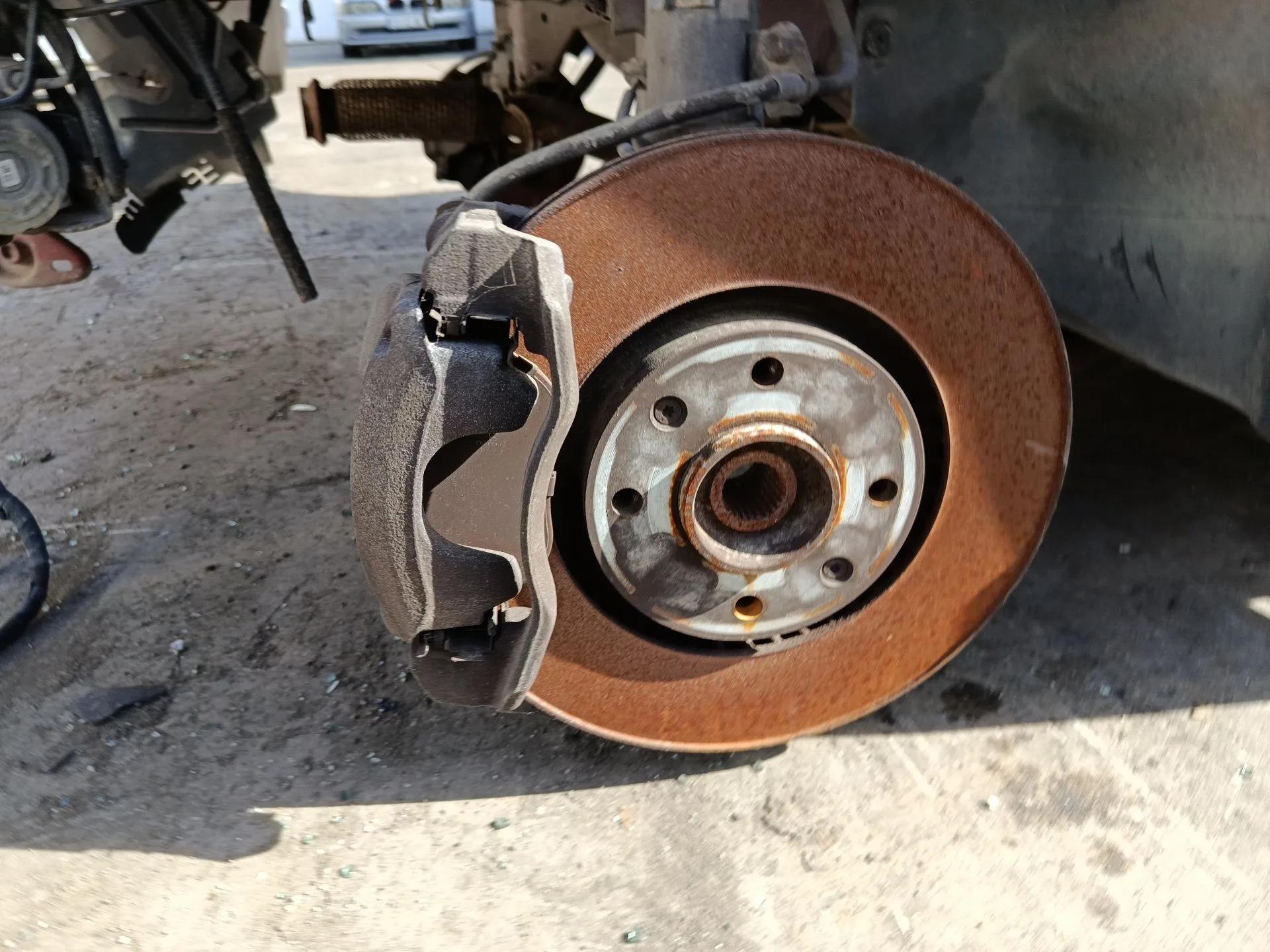 Pinza Freno Delantera Izquierda para Peugeot 2008 (--.2013->)