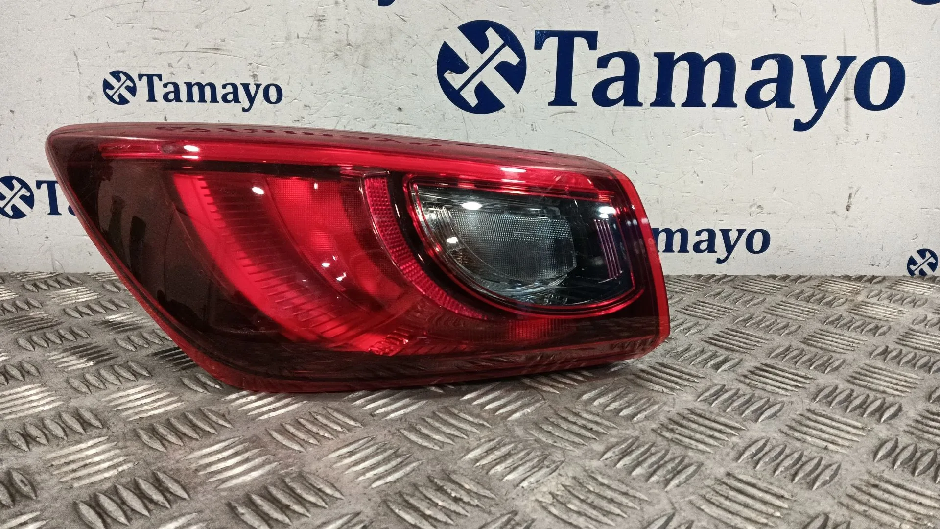 Piloto Trasero Izquierdo para Mazda Cx-3 (Dk)