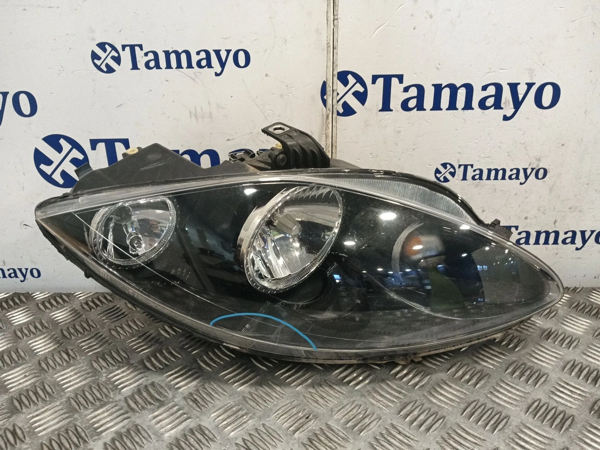 Faro Derecho para Seat Toledo (5P2)