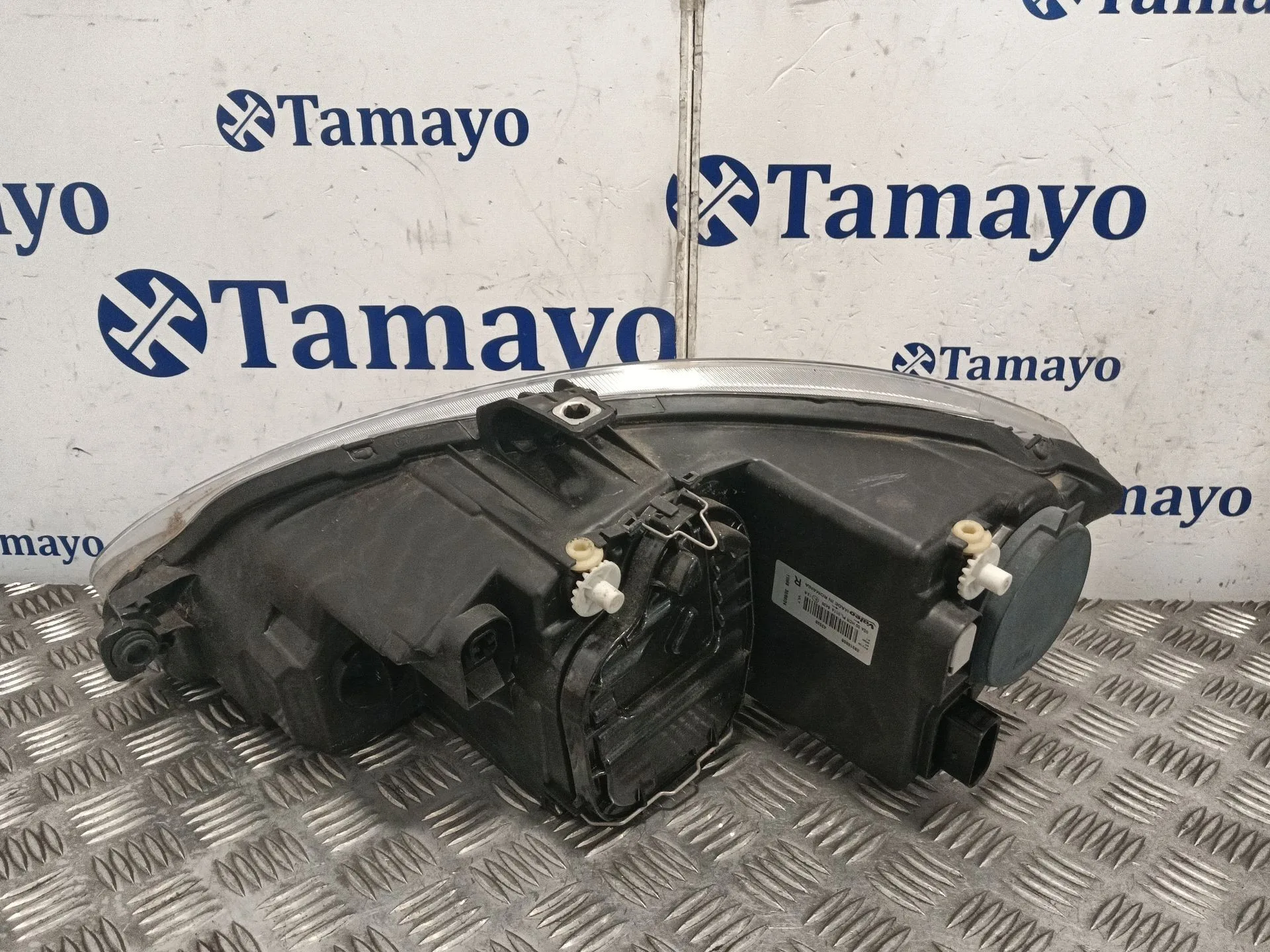 Faro Derecho para Seat Toledo (5P2)