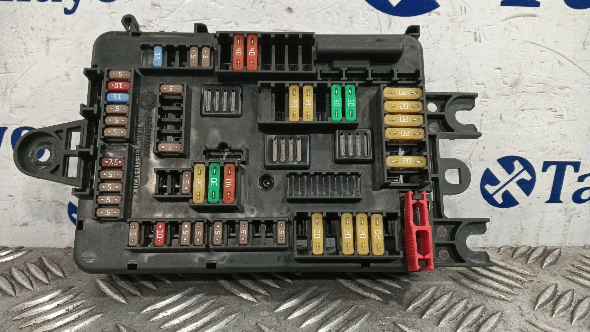 Caja Fusibles para Bmw 1 (F21)