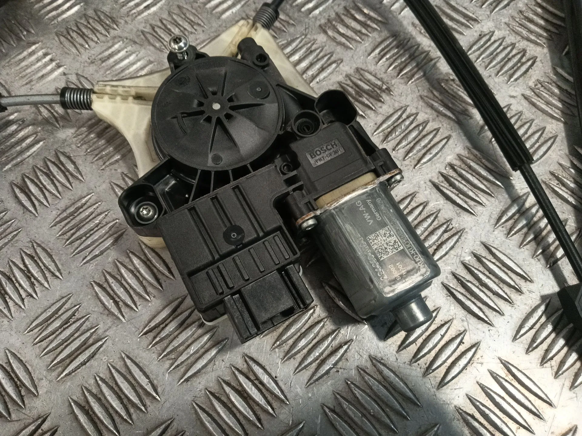 Elevalunas Delantero Derecho para Volkswagen Polo Vi (Aw1, Bz1, Ae1)