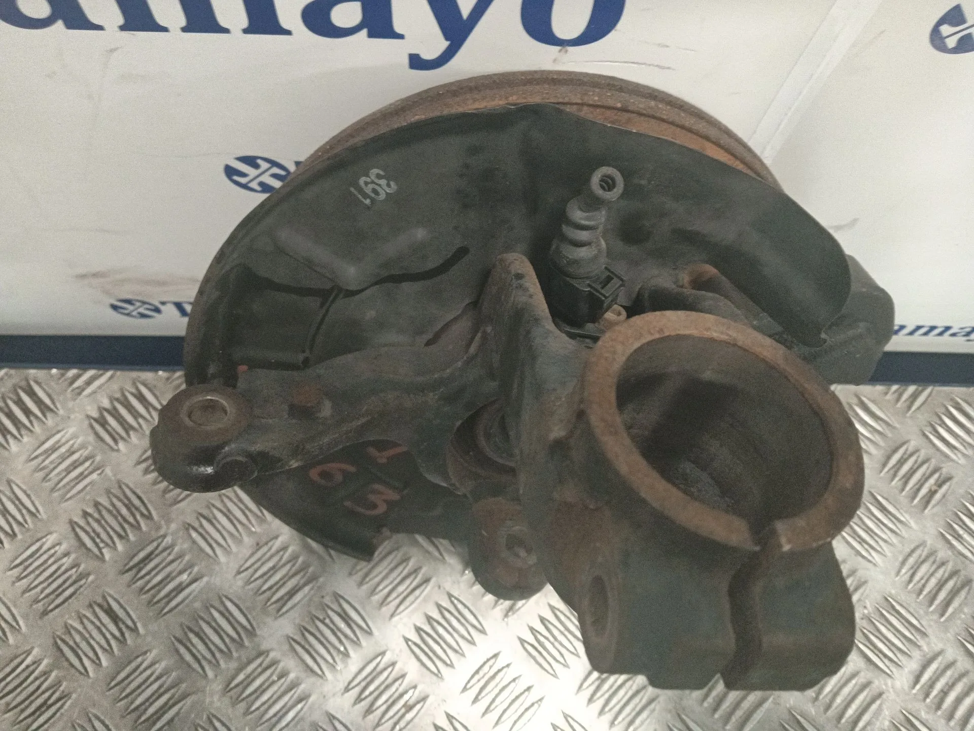 Mangueta Delantera Izquierda para Alfa Romeo 75