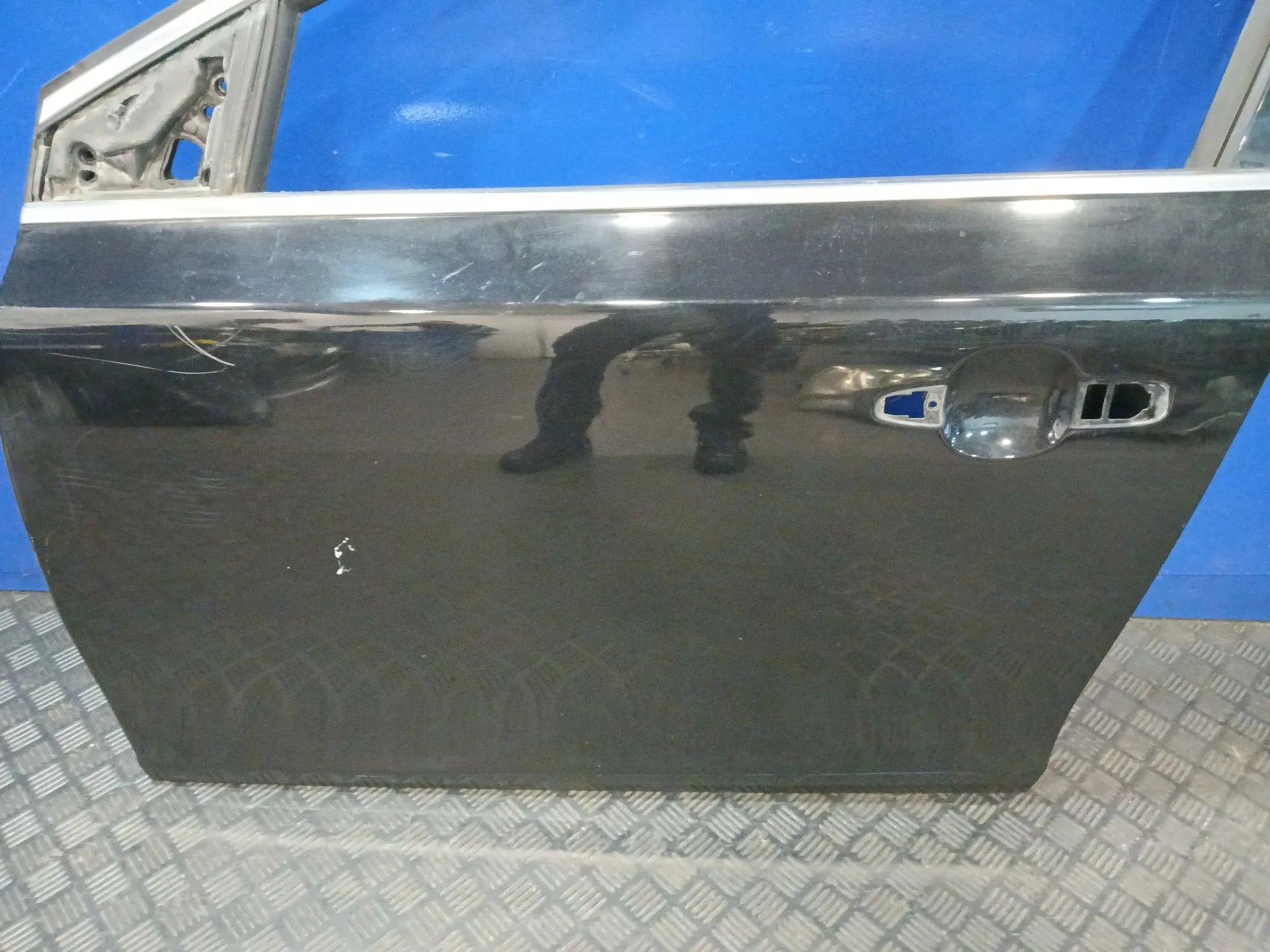 Puerta Delantera Izquierda para Volvo V40 Hatchback (525)