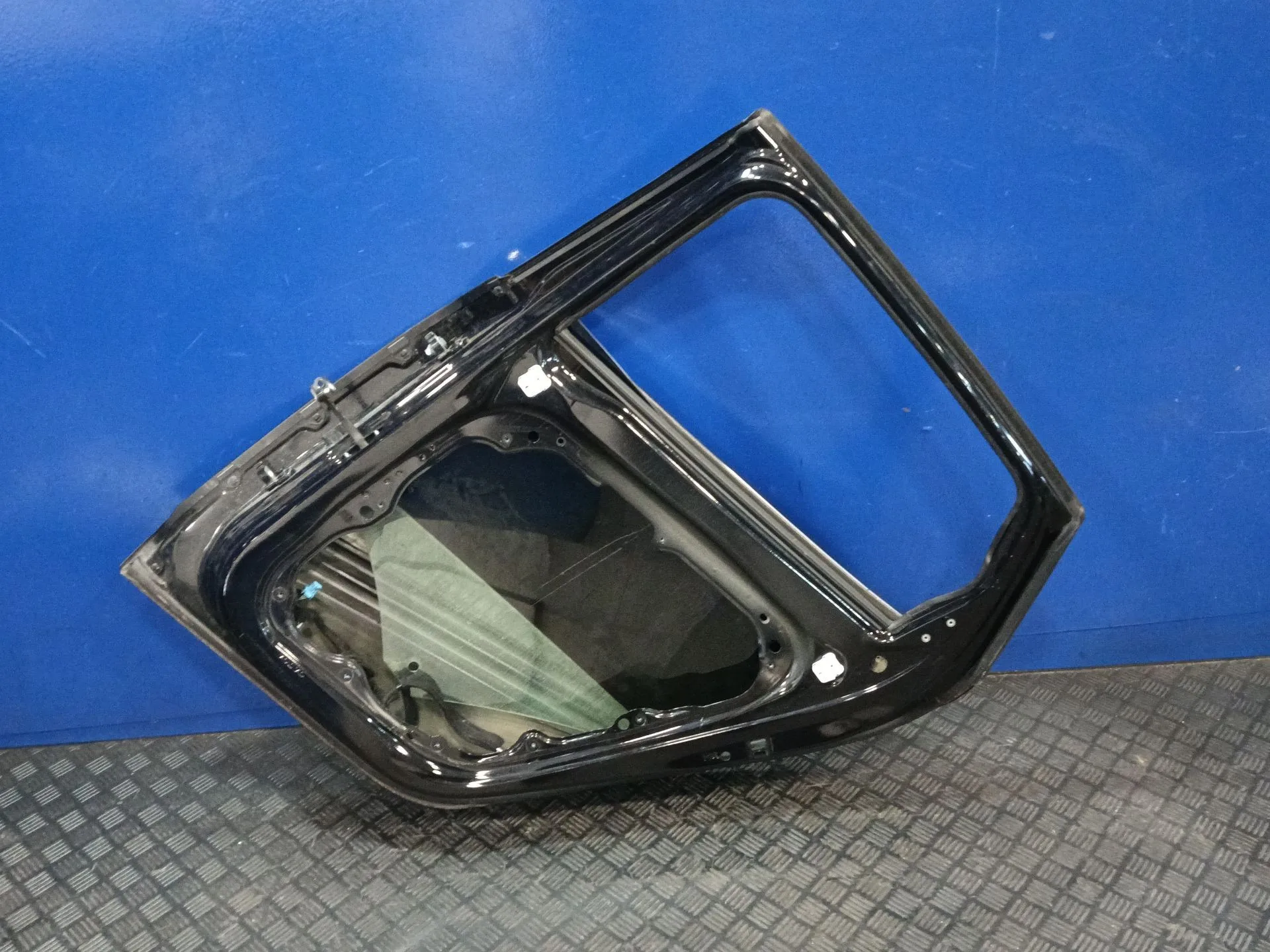 Puerta Trasera Derecha para Volvo V40 Hatchback (525)