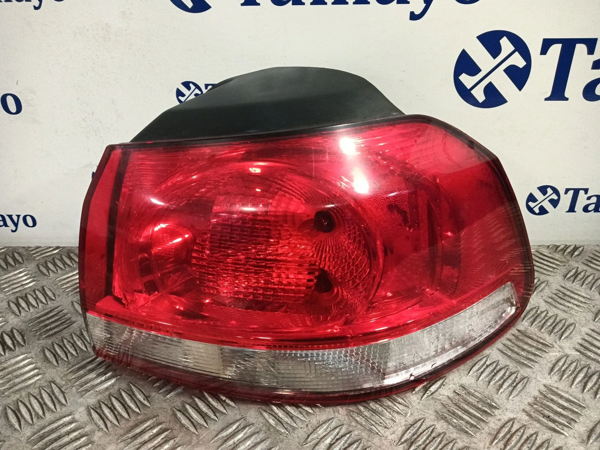 Piloto Trasero Derecho para Volkswagen Golf Vi (5K1)