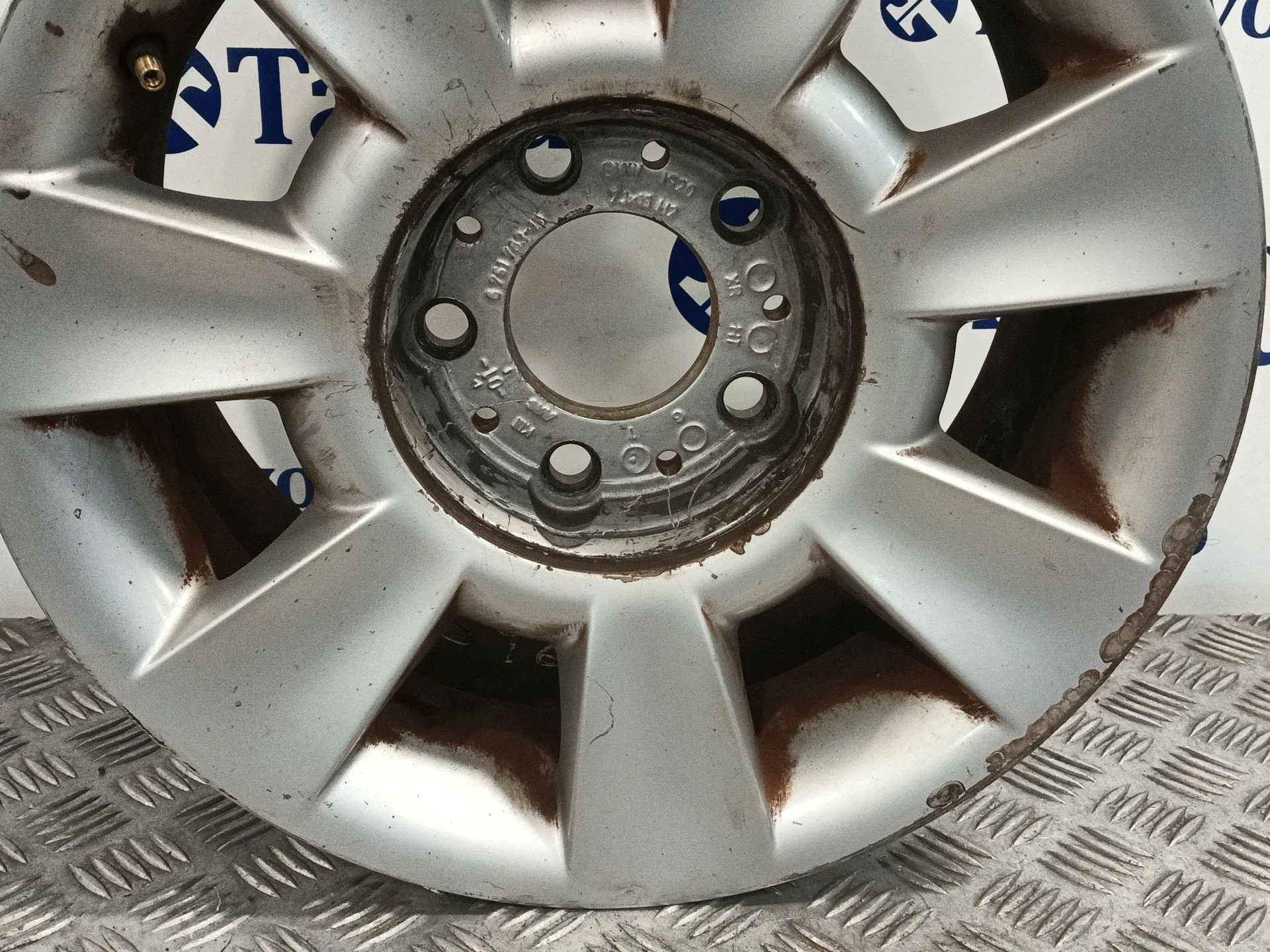 Llanta para Bmw 5 (E39)