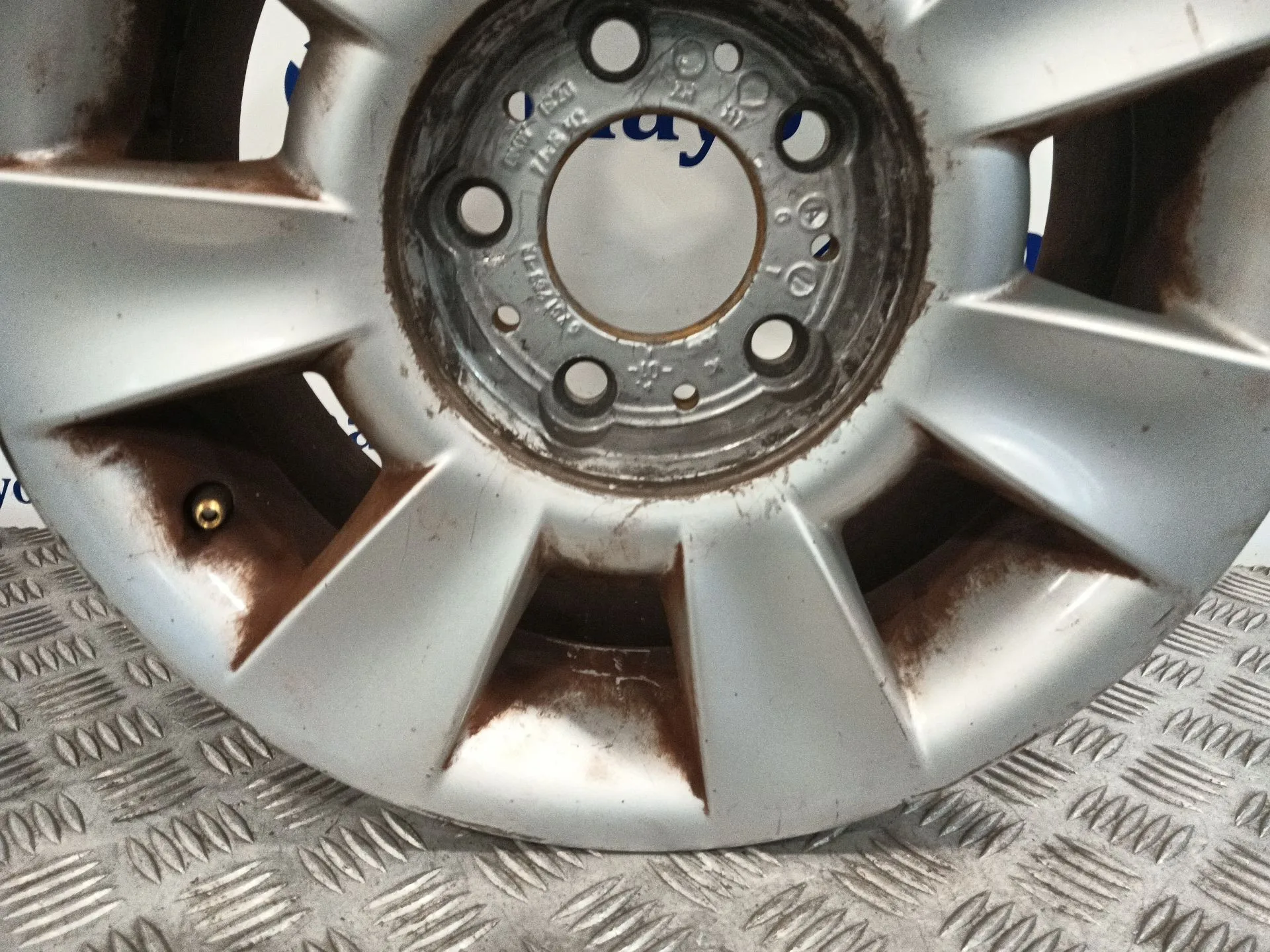 Llanta para Bmw 5 (E39)
