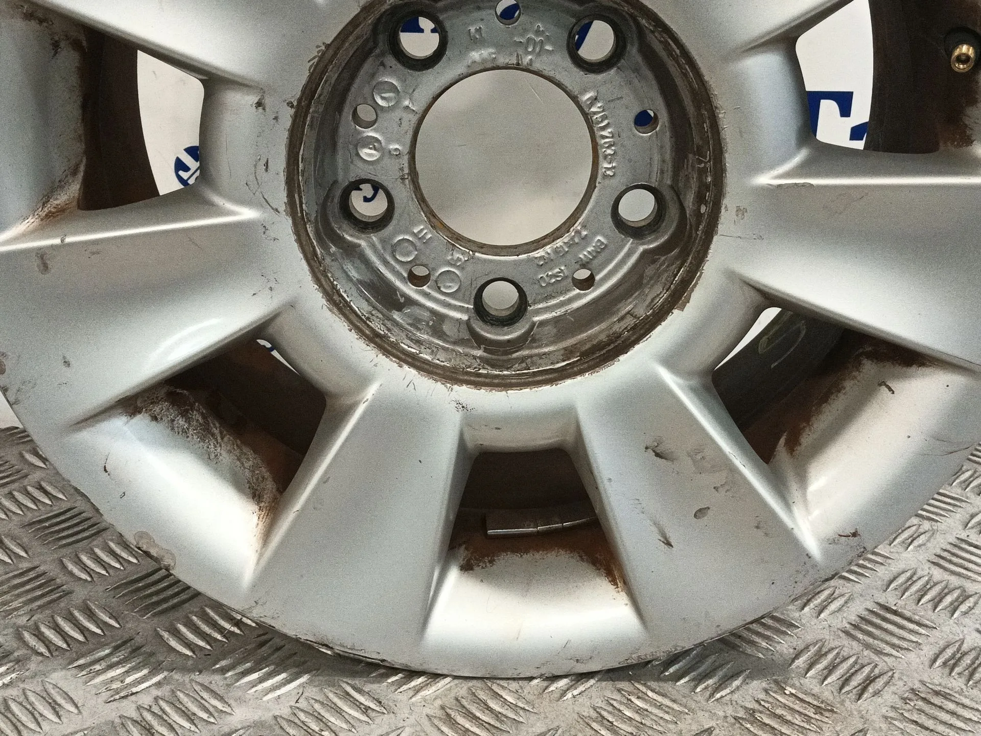 Llanta para Bmw 5 (E39)