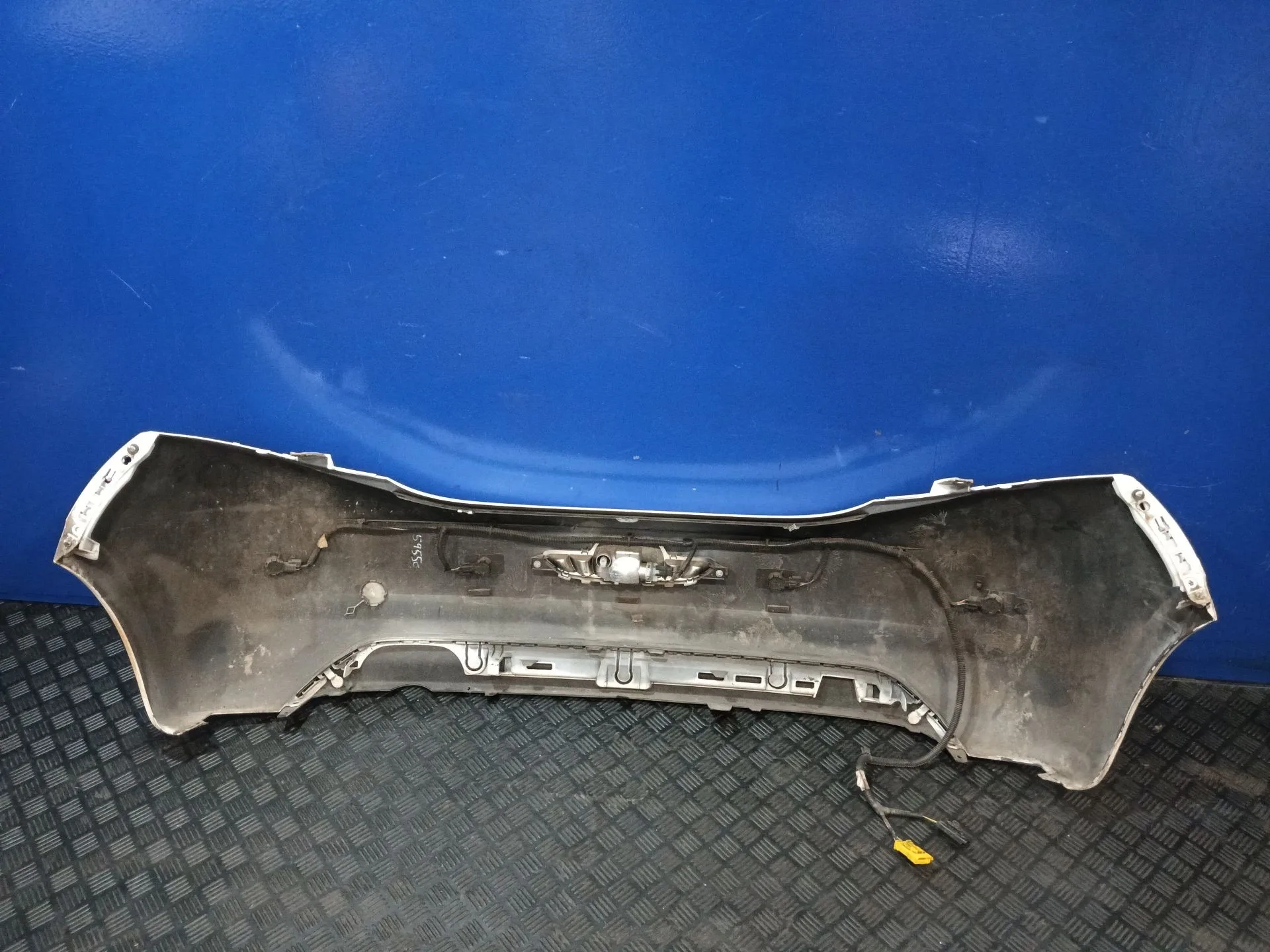 Paragolpes Trasero para Peugeot 208 I (Ca_, Cc_)