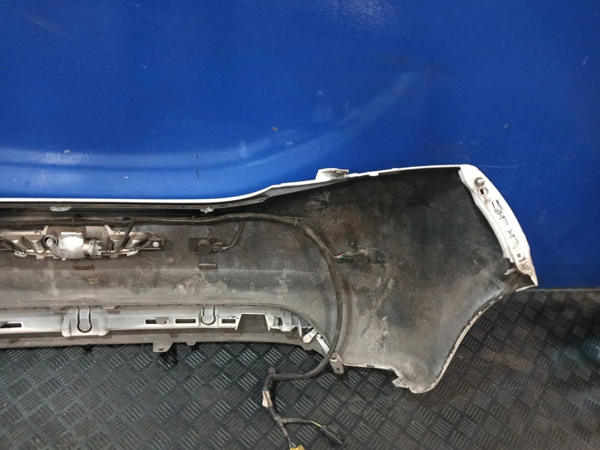 Paragolpes Trasero para Peugeot 208 I (Ca_, Cc_)