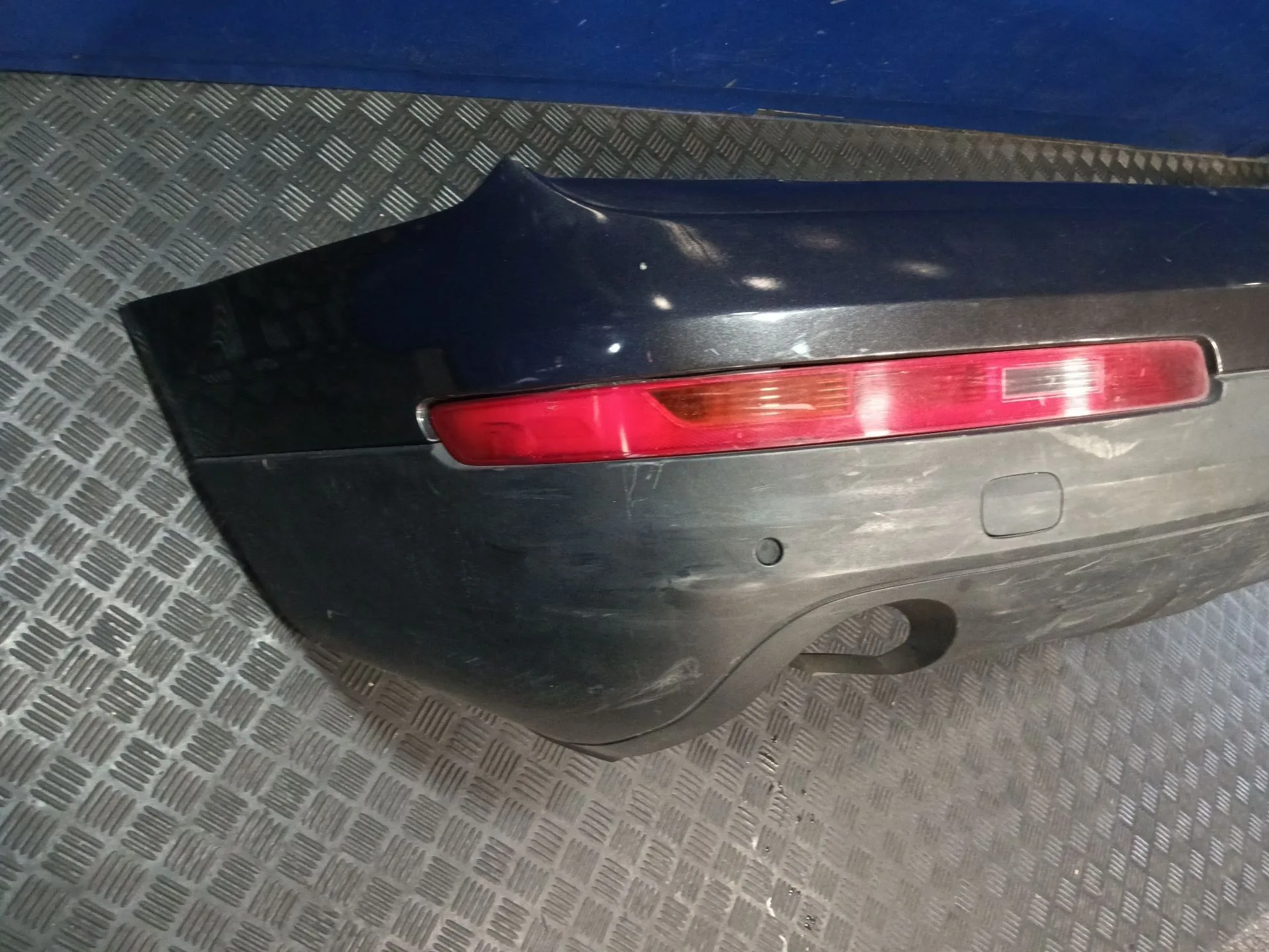 Paragolpes Trasero para Audi Q7 (4Lb)