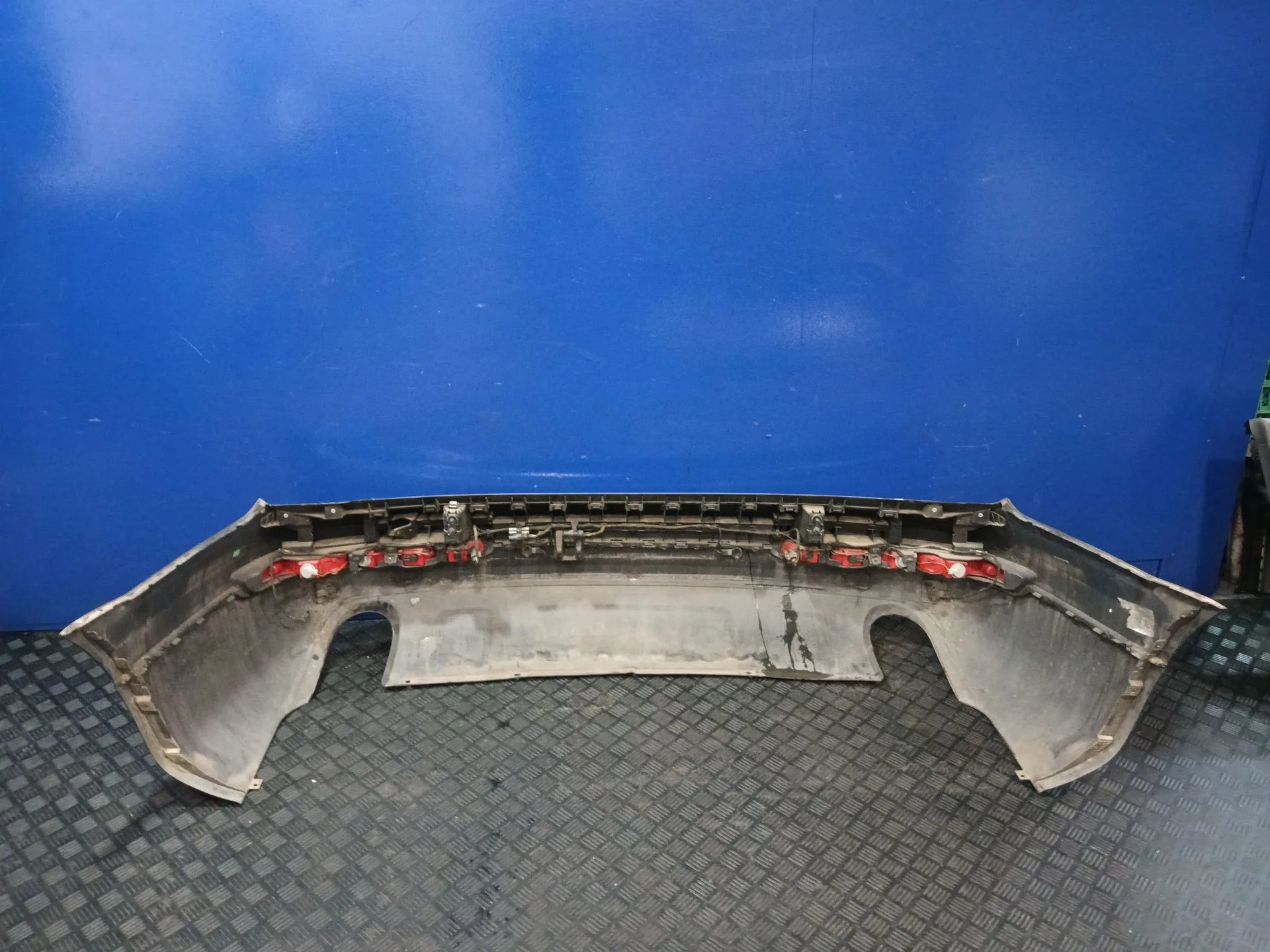 Paragolpes Trasero para Audi Q7 (4Lb)