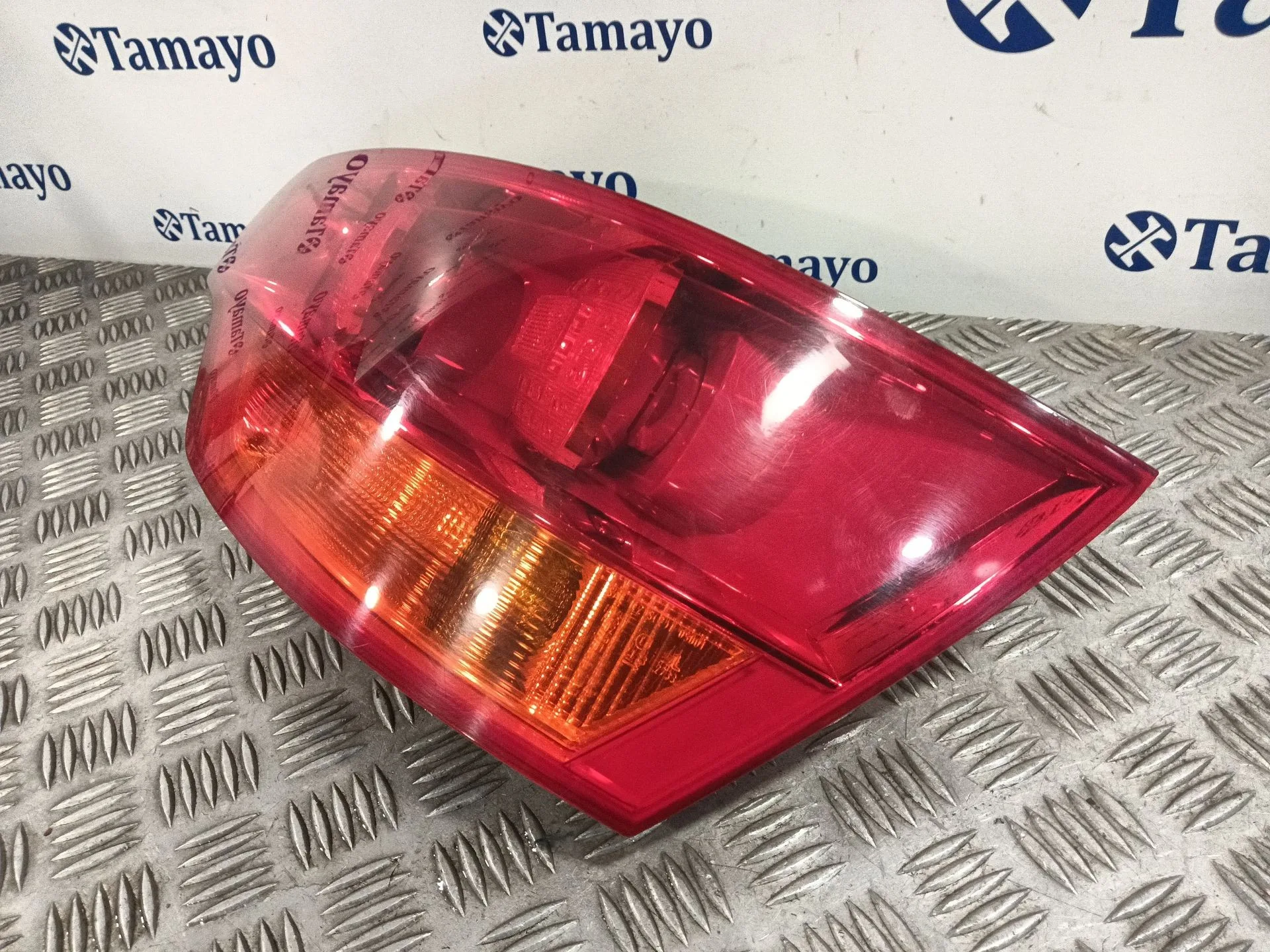 Piloto Trasero Derecho para Audi Q7 (4Lb)
