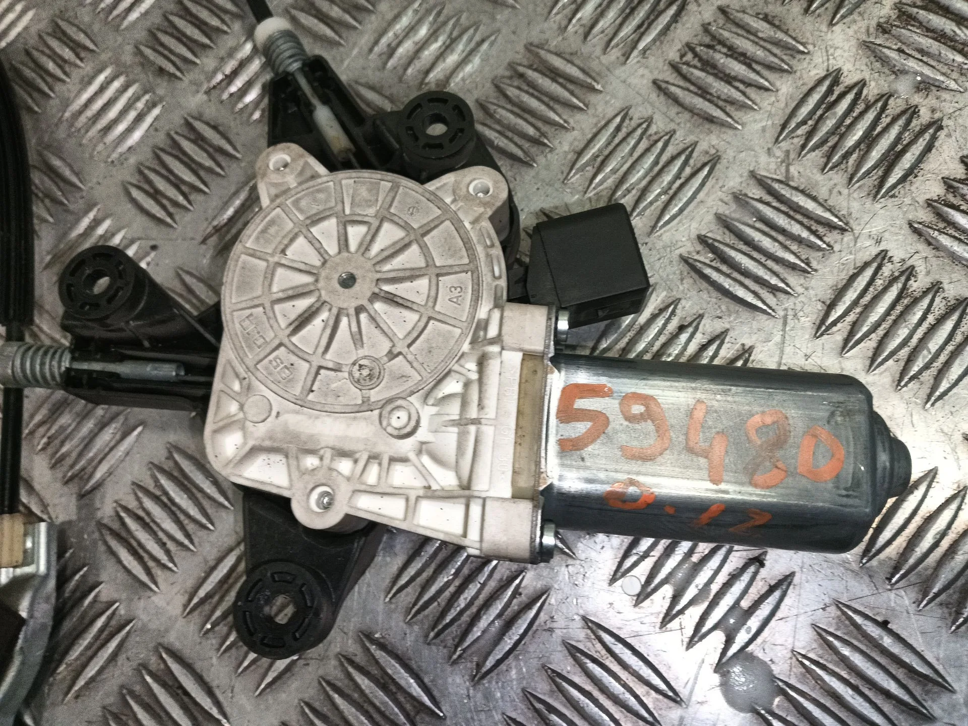Elevalunas Delantero Izquierdo para Mercedes-Benz Viano (W639)