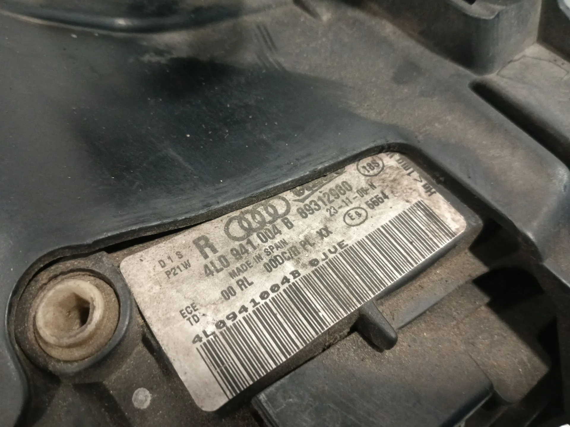 Faro Derecho para Audi Q7 (4Lb)