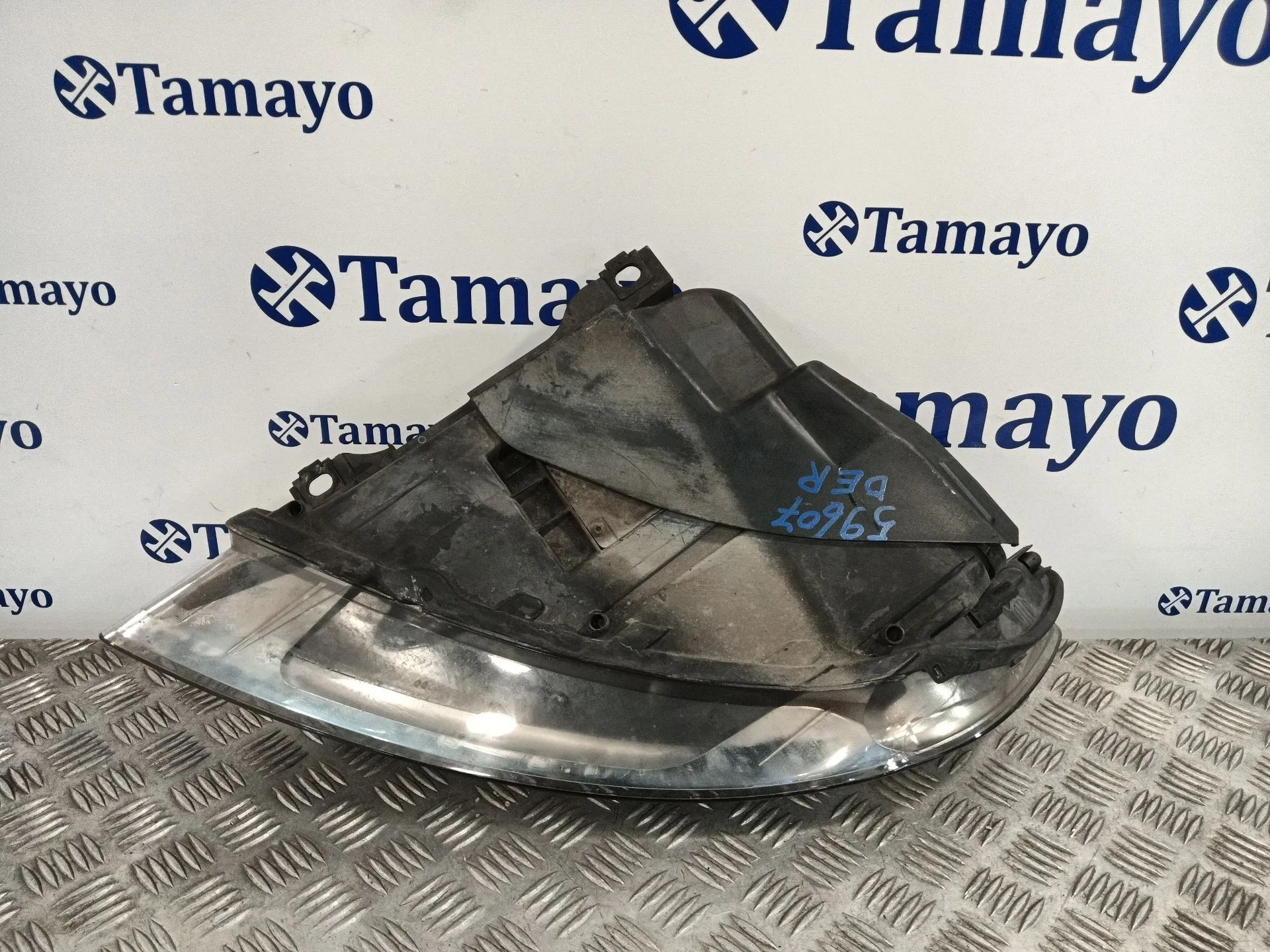 Faro Derecho para Audi Q7 (4Lb)