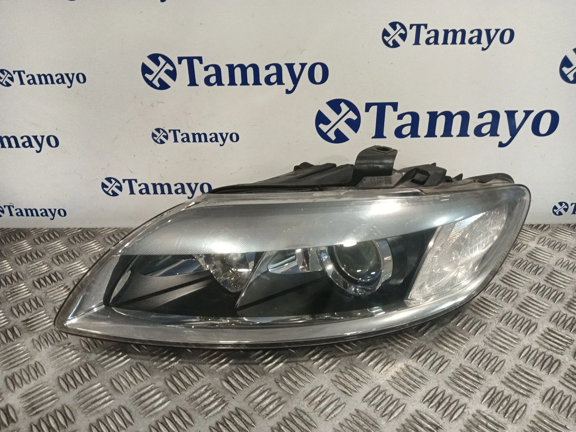 Faro Izquierdo para Audi Q7 (4Lb)
