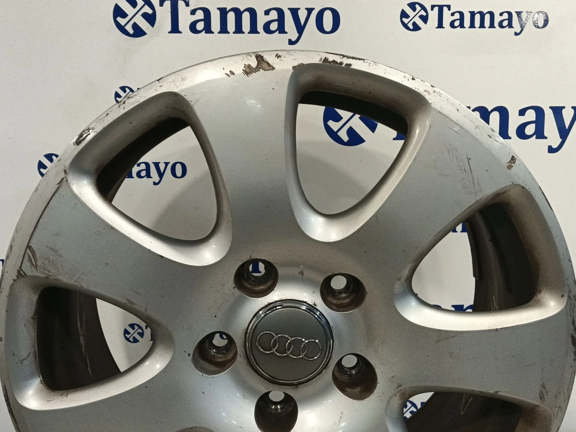 Llanta para Audi Q7 (4Lb)