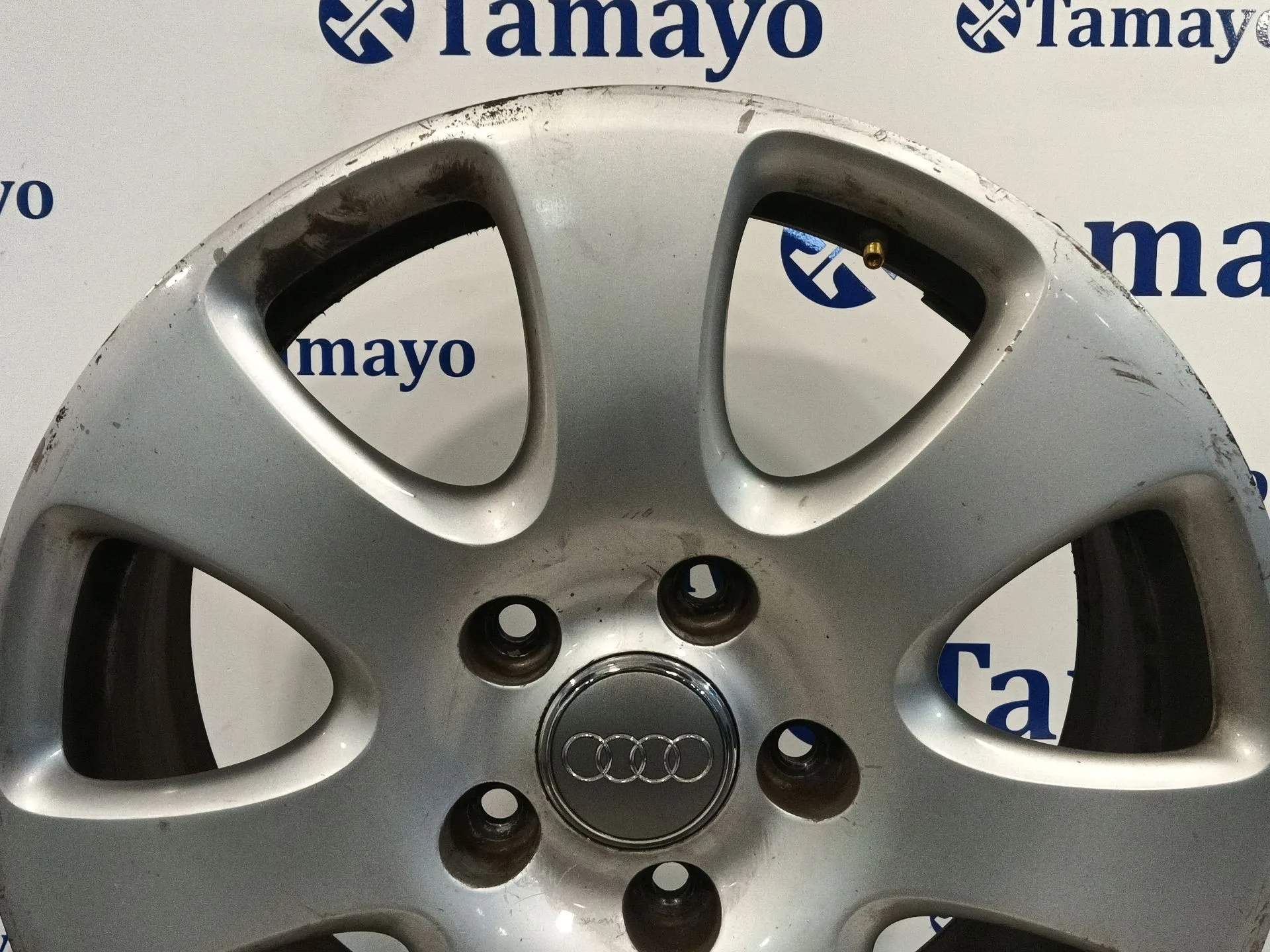 Llanta para Audi Q7 (4Lb)