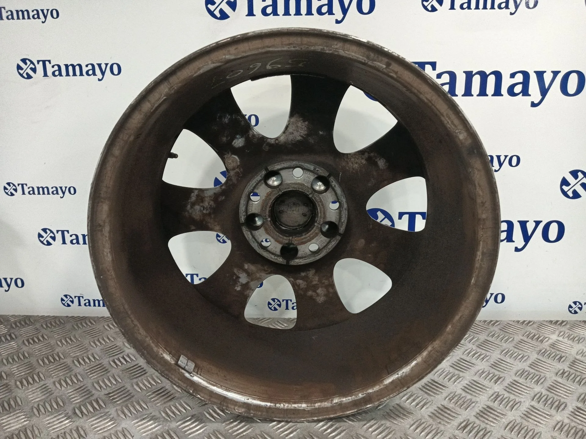 Llanta para Audi Q7 (4Lb)