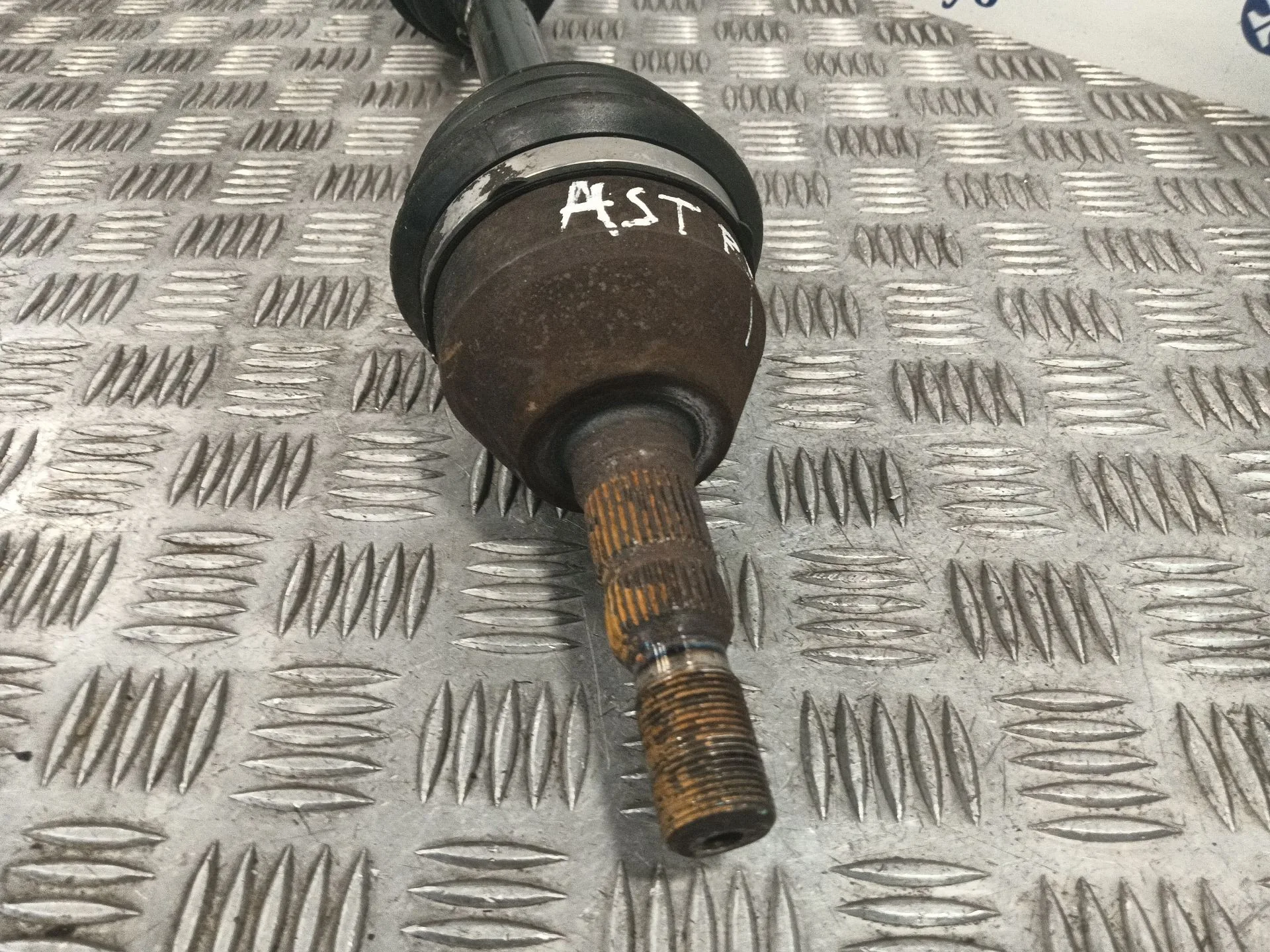 Transmision Delantera Izquierda para Opel Astra H Gtc (A04)