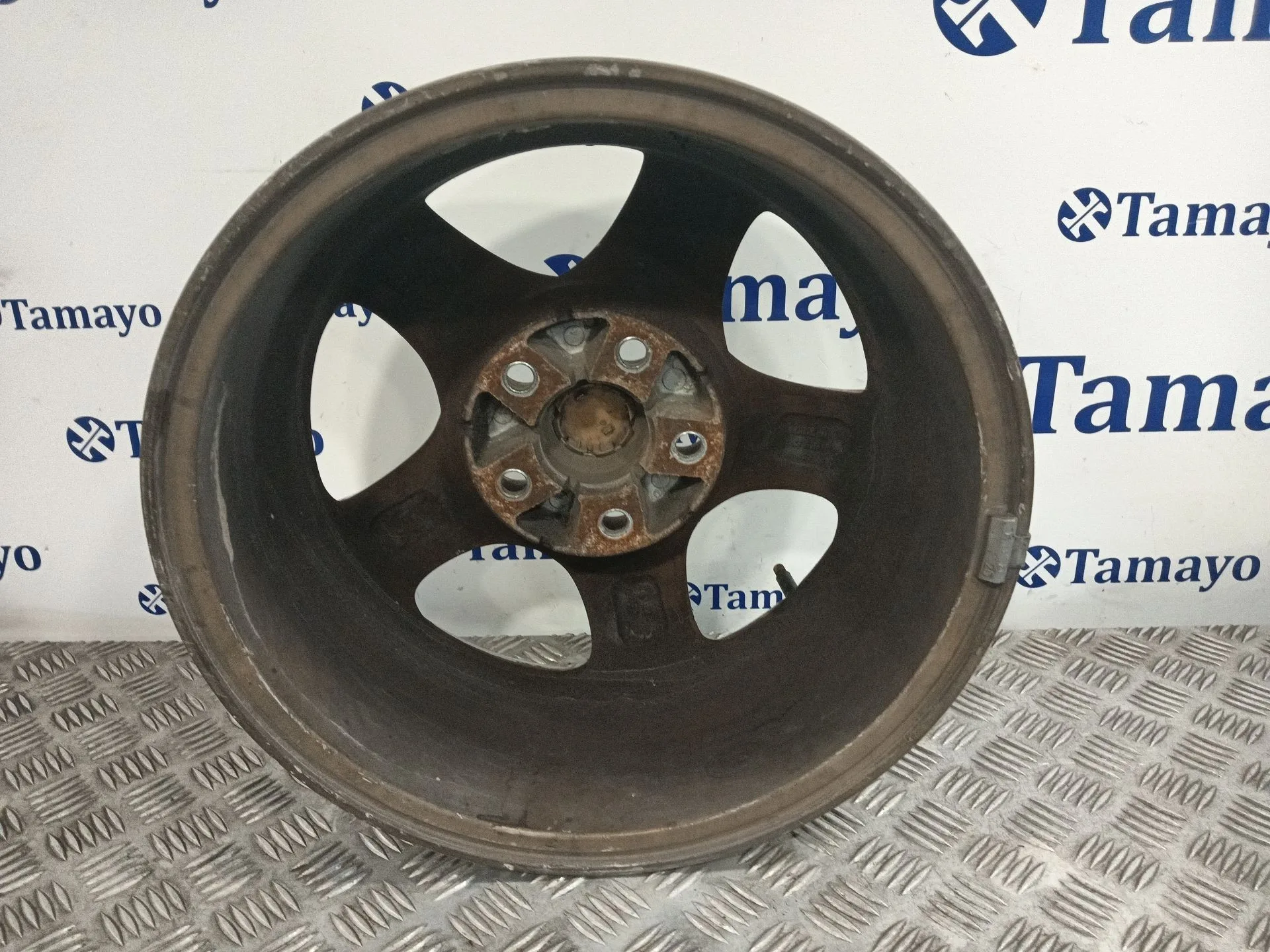 Llanta para Nissan Almera Tino (V10)