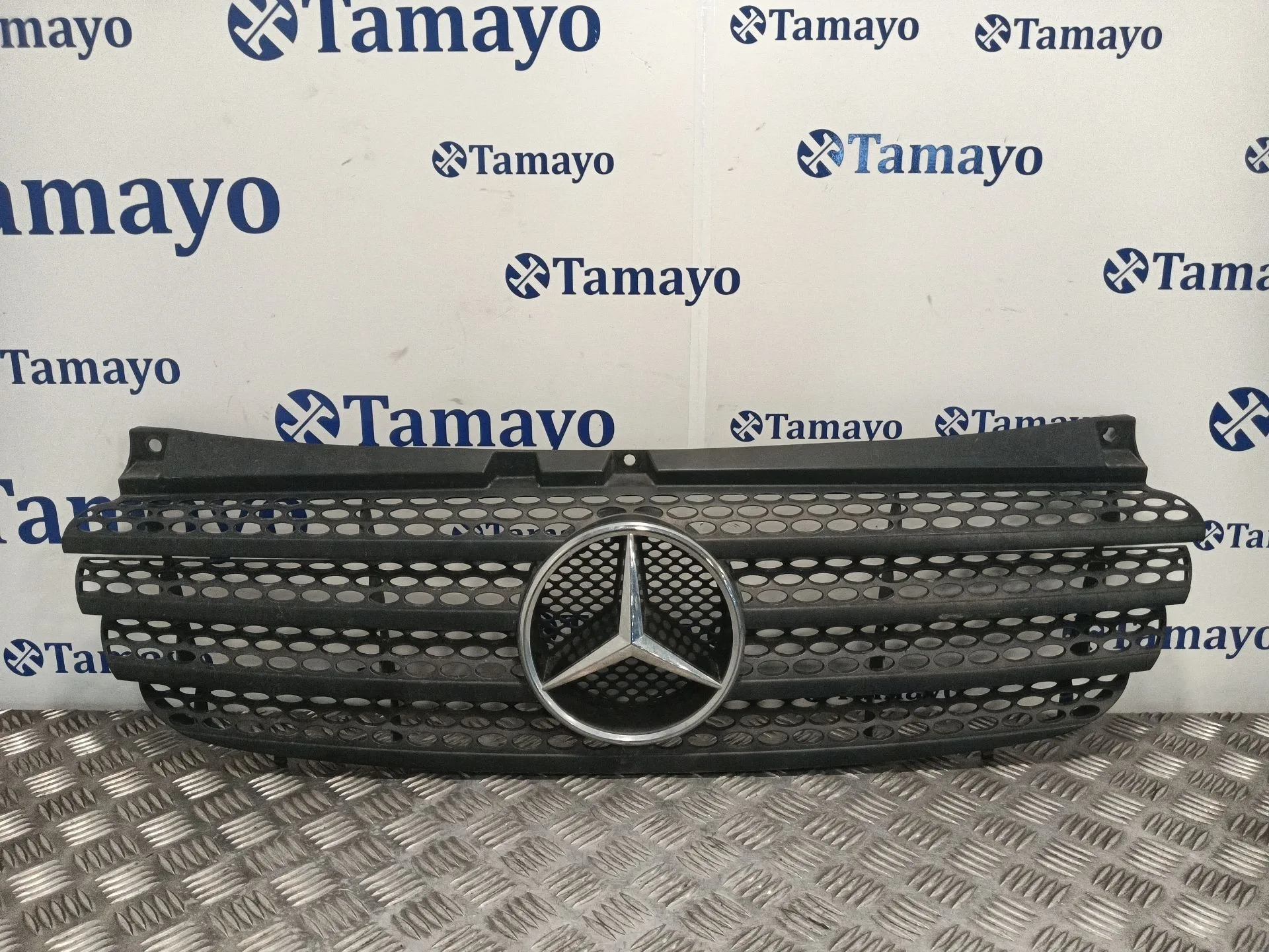 Rejilla Delantera para Mercedes-Benz Vito / Mixto Furgoneta (W639)