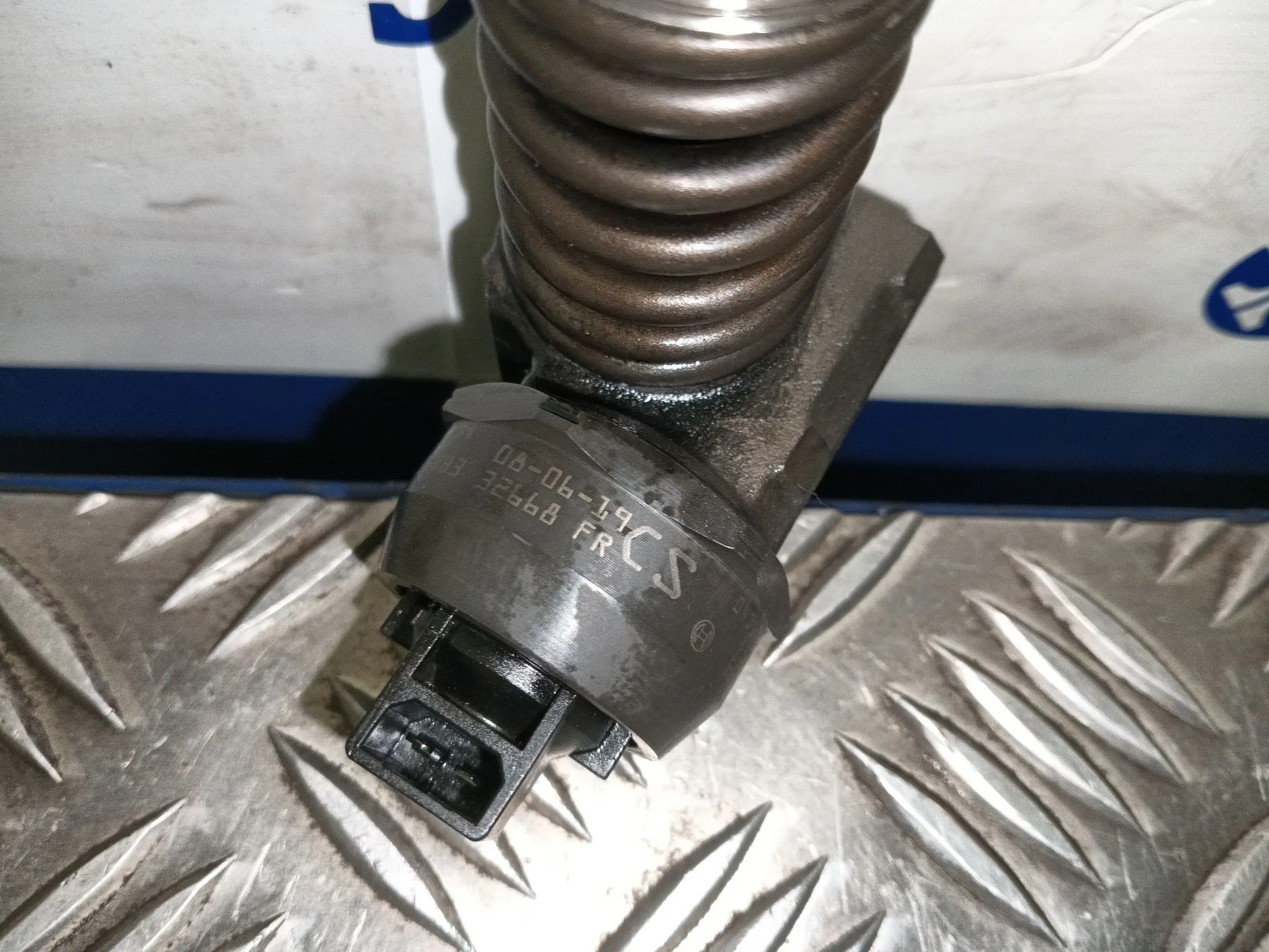Inyector para Audi A3 (8P1)