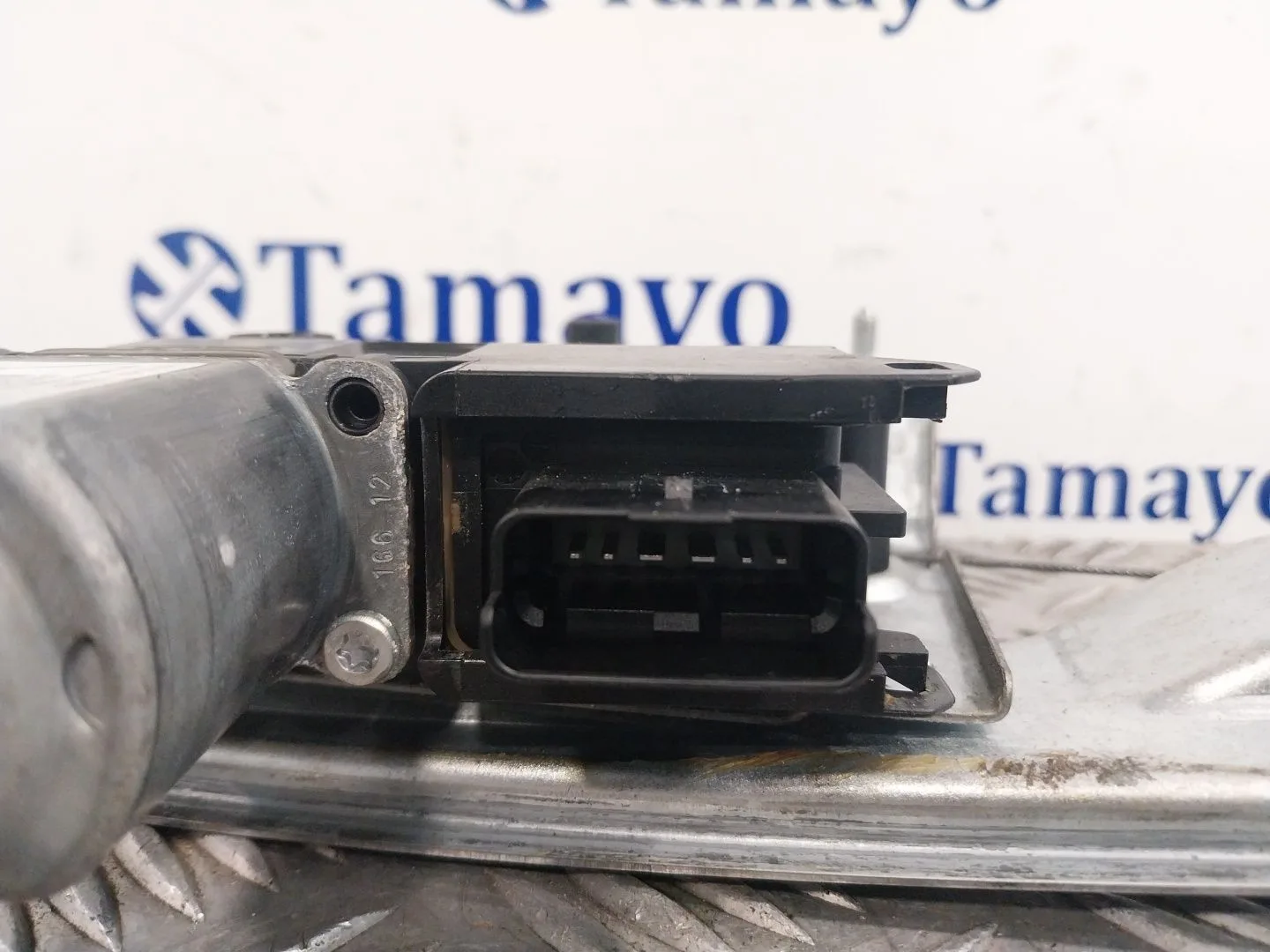 Elevalunas Delantero Izquierdo para Peugeot 208 I (Ca_, Cc_)