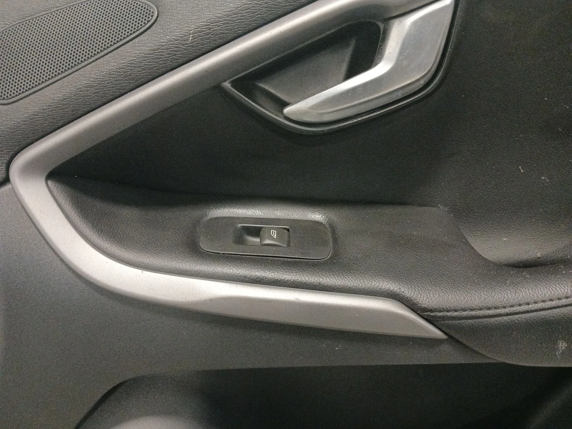 Guarnecido Puerta Delantera Derecha para Volvo V40 Hatchback (525)