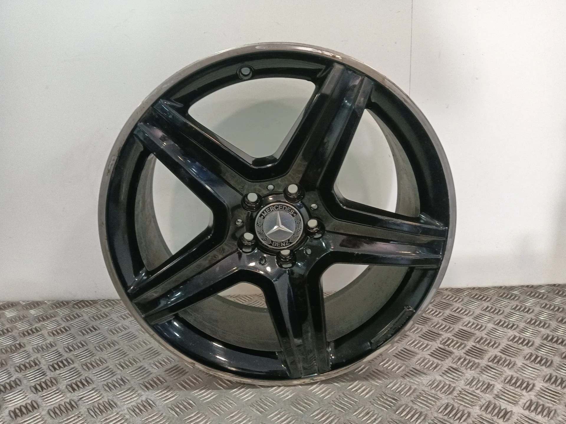Llanta para Mercedes-Benz Clase Gla (W156)