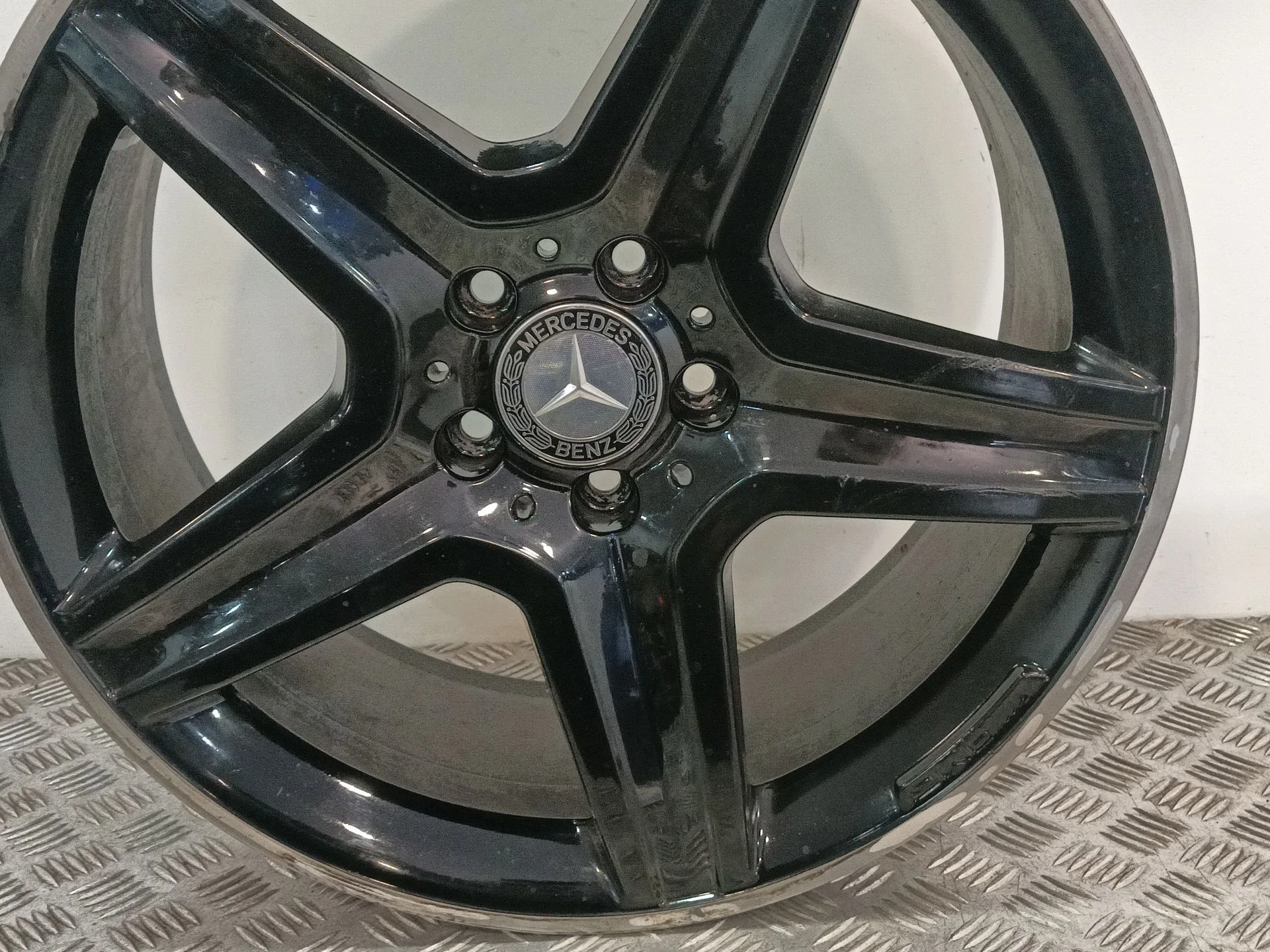 Llanta para Mercedes-Benz Clase Gla (W156)