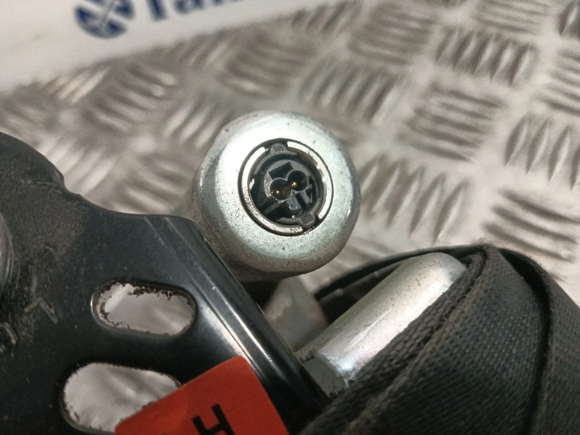 Cinturon Seguridad Delantero Izquierdo para Hyundai H350 Furgoneta