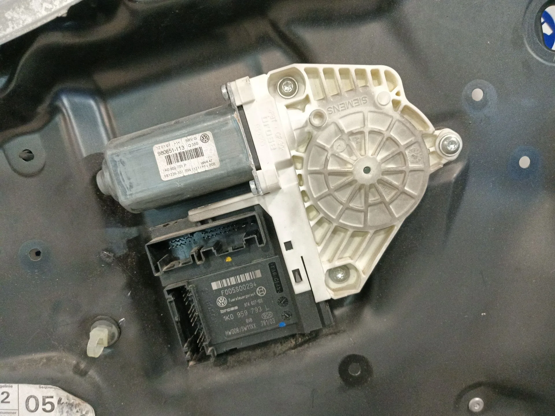 Elevalunas Delantero Izquierdo para Volkswagen Passat Variant (3C5)