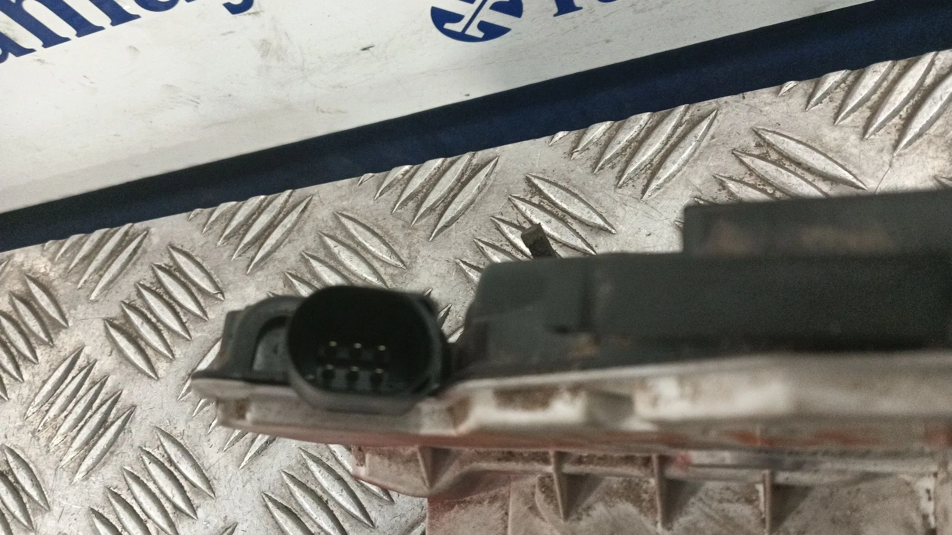 Cerradura Puerta Trasera Derecha para Seat Ibiza Iv (6J5, 6P1)
