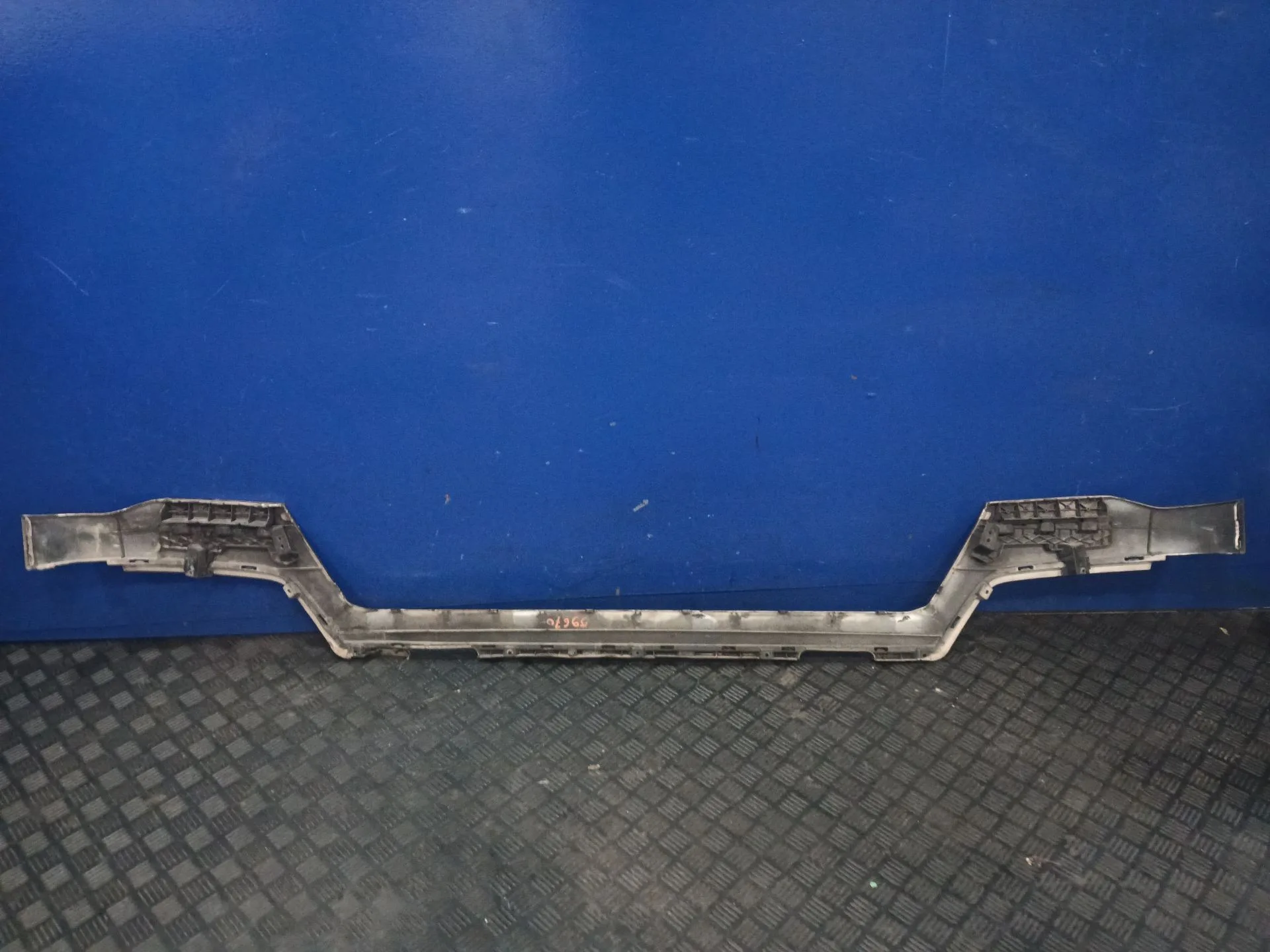 Paragolpes Delantero Superior para Hyundai H350 Furgoneta