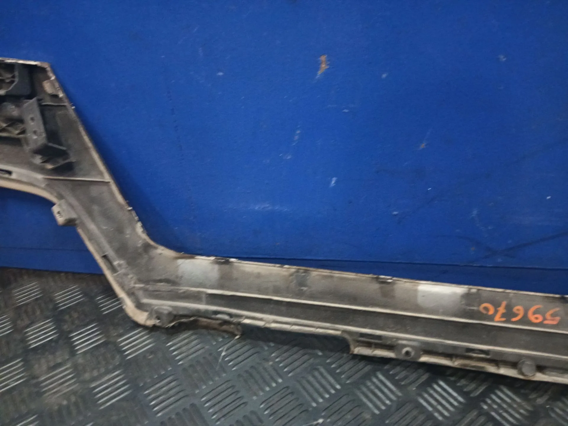 Paragolpes Delantero Superior para Hyundai H350 Furgoneta